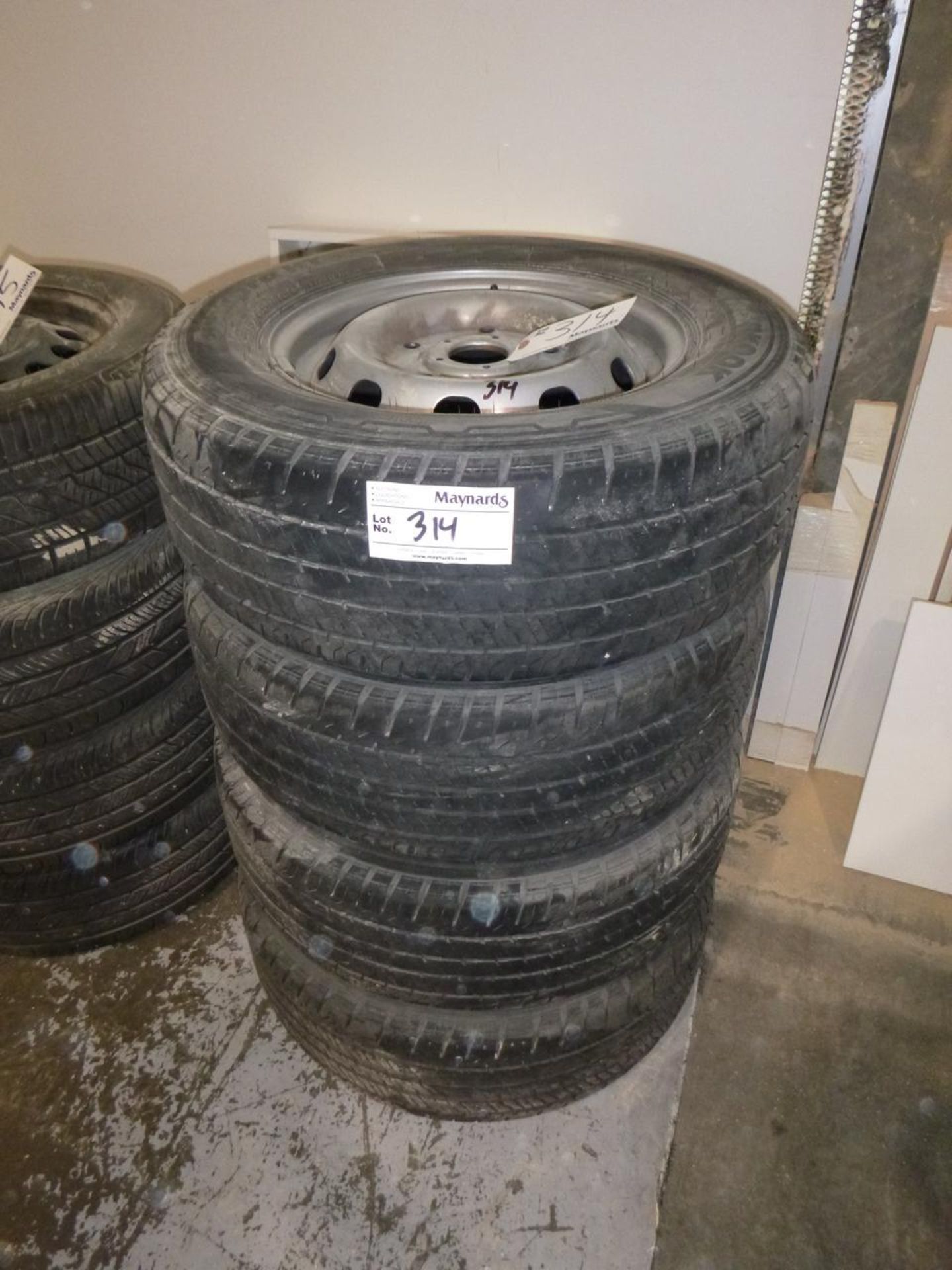 (4) Dynapro tires with rims