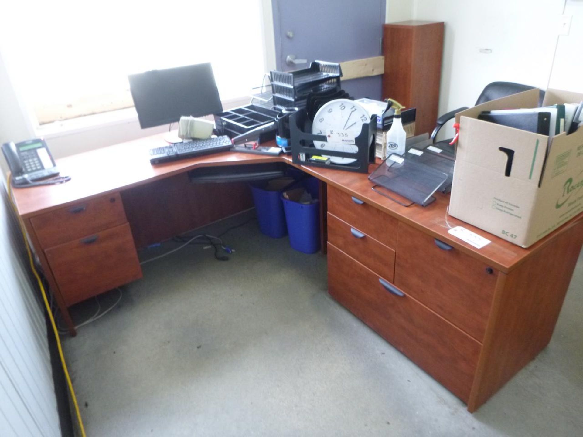 L shaped work desk