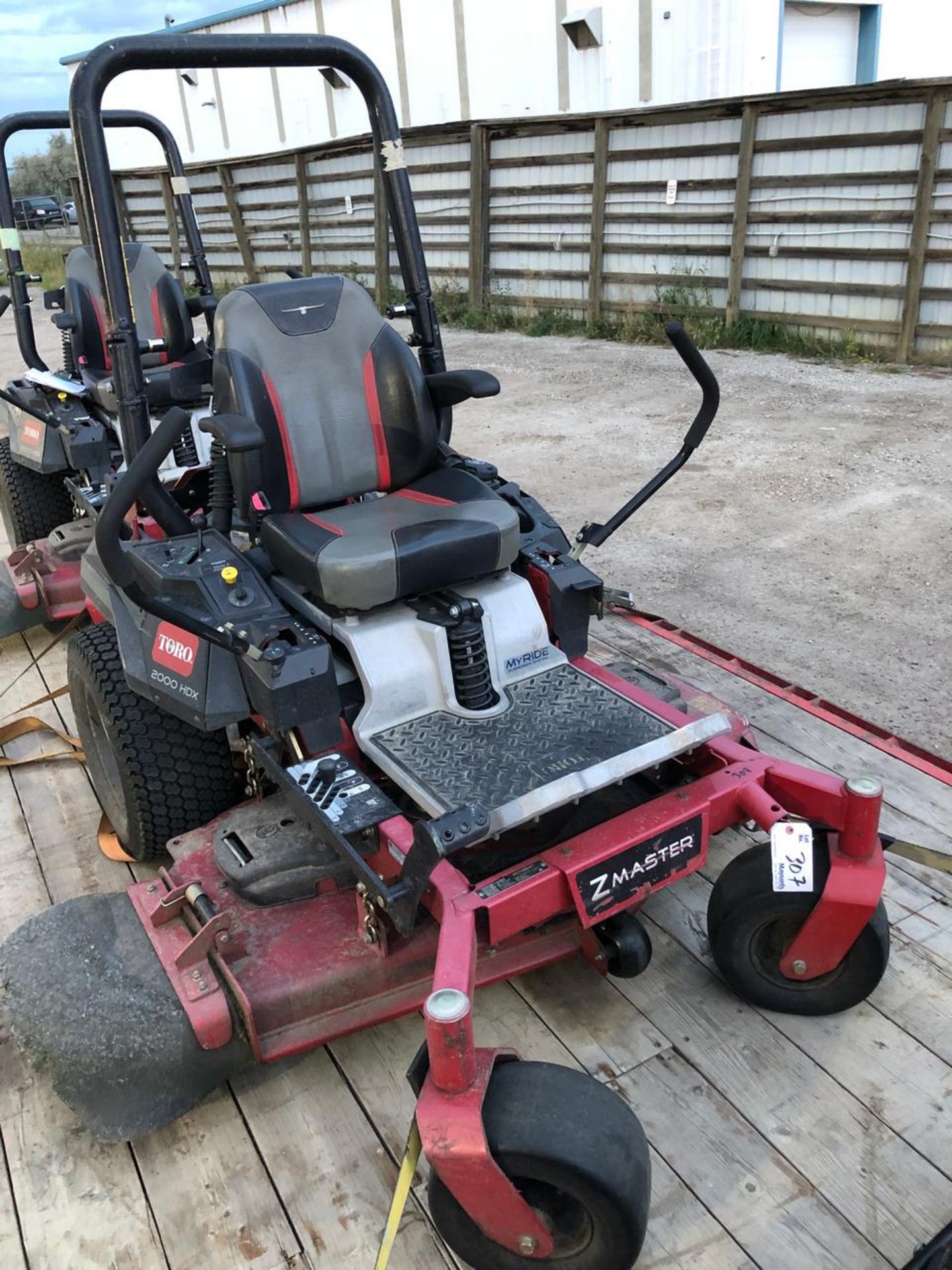 Toro 2000HDX 48" Zero Turn Mower