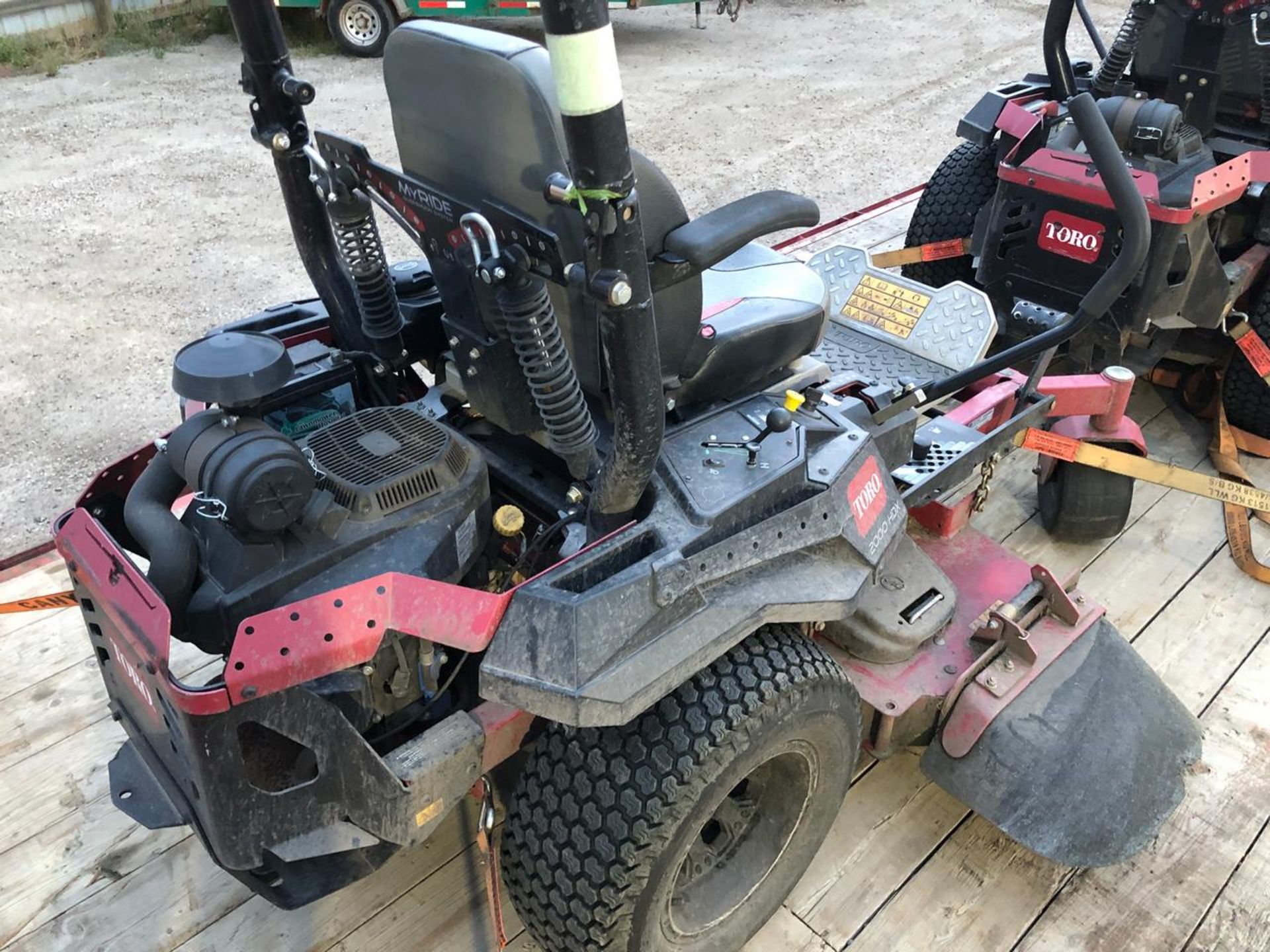 Toro 2000HDX 48" Zero Turn Mower - Image 2 of 2