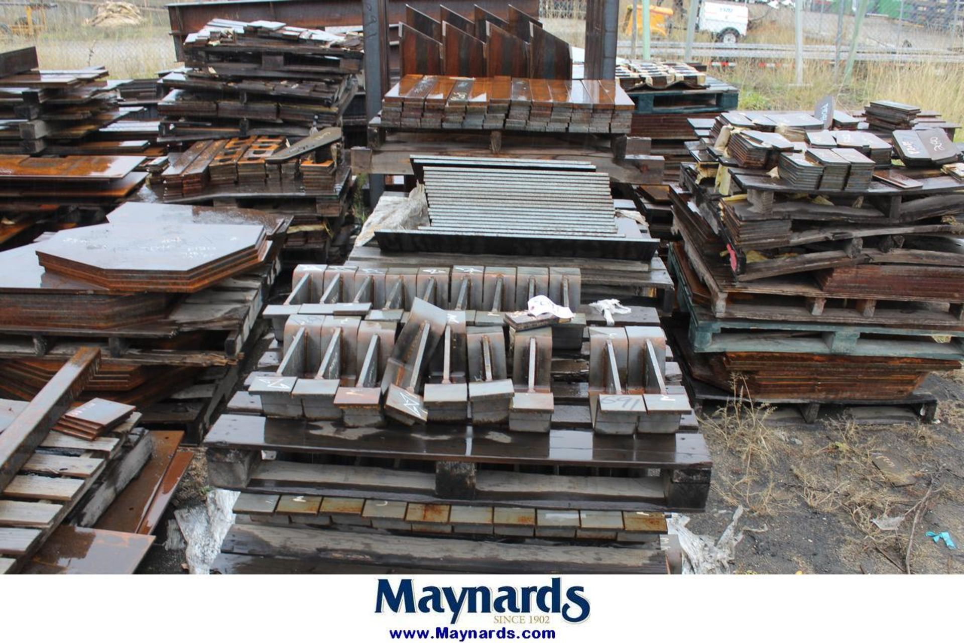 (7) pallets of mixed steel