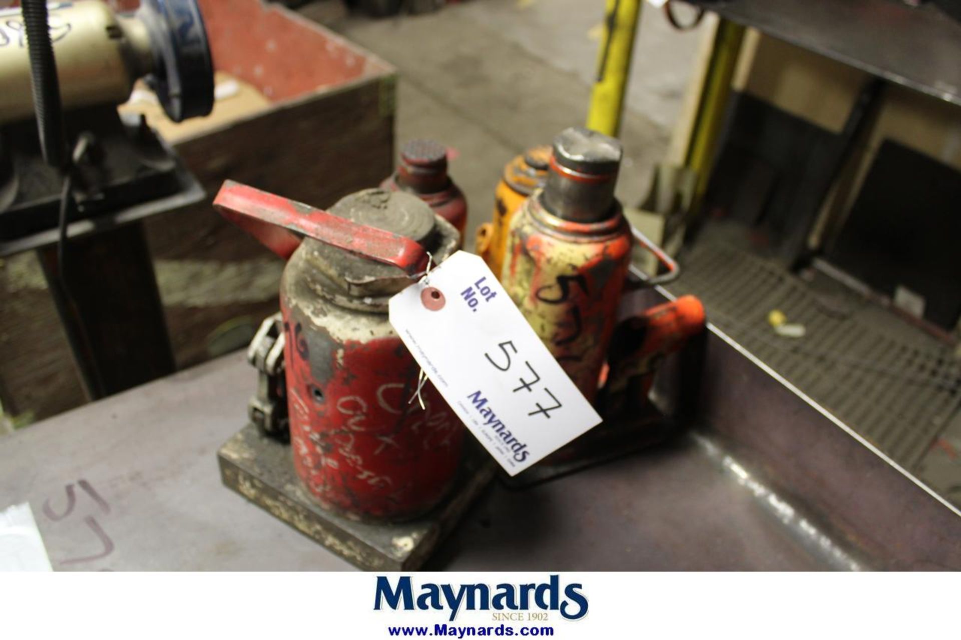 (4) hydraulic jacks (parts)