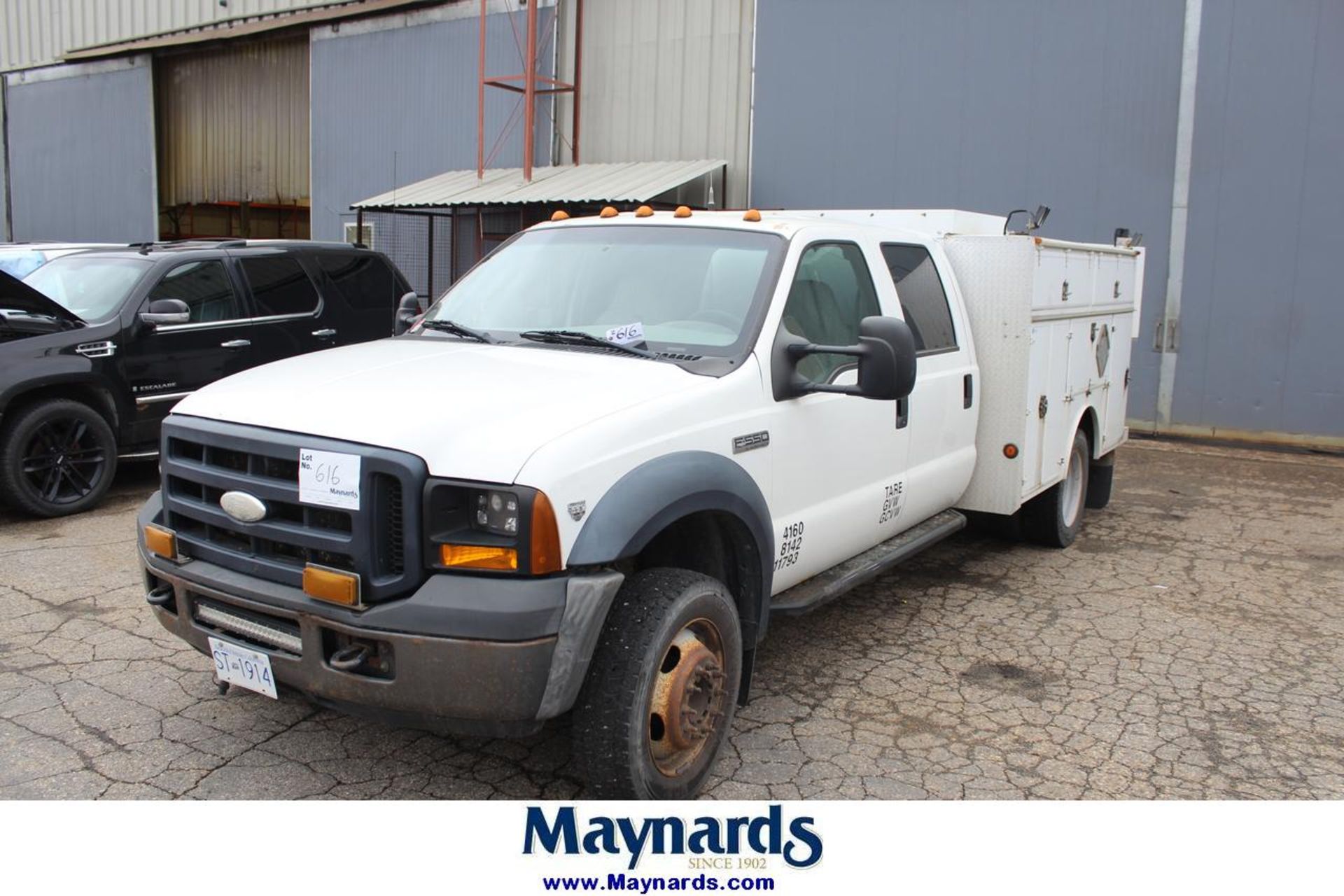 2007 Ford F-550 XL Super Duty service truck,