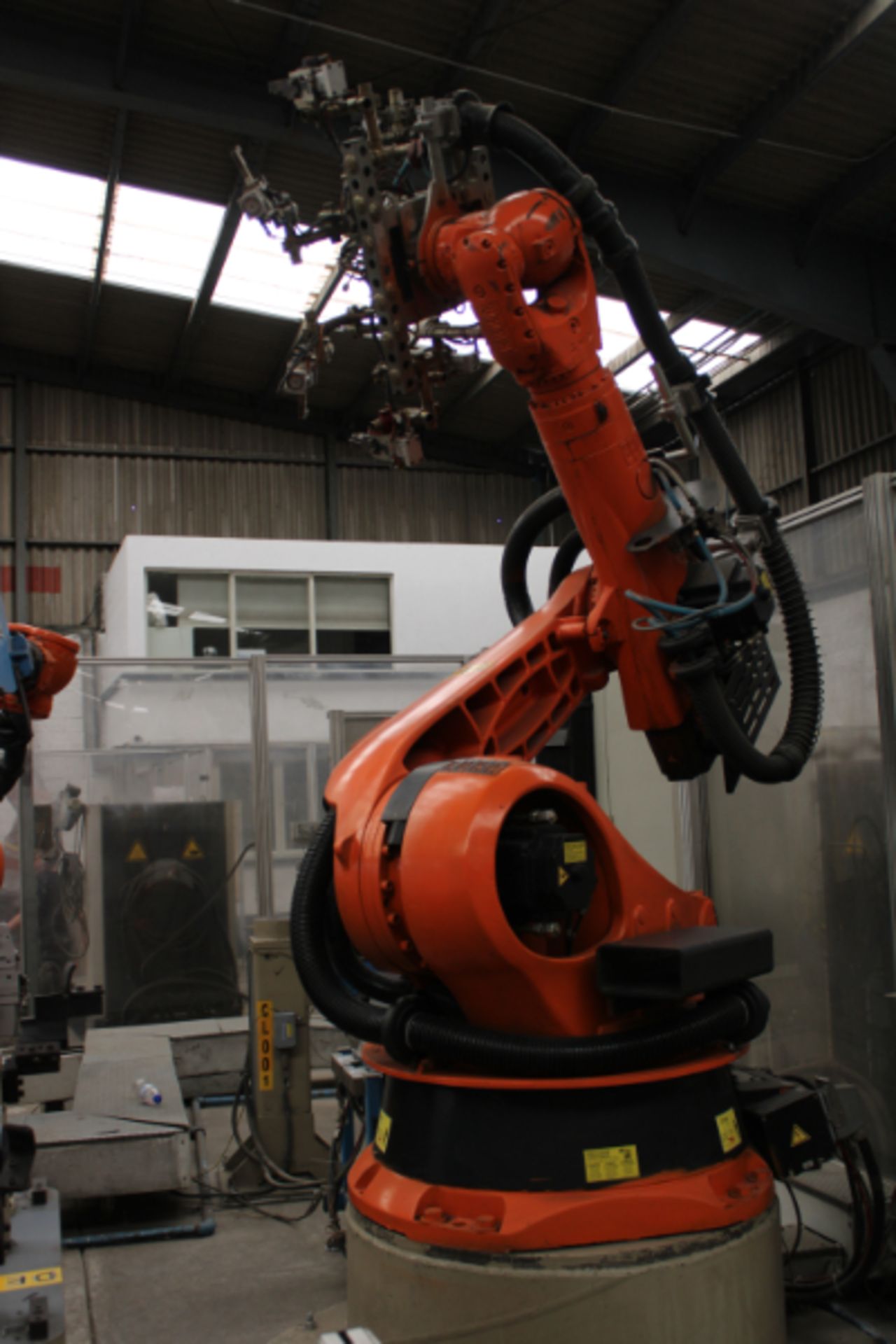 Kuka KR-150 Robot, Maximum Reach: 2,700 mm, Rated Payload: 150 Kg, with Robot Controller, New 2003 - Image 2 of 5
