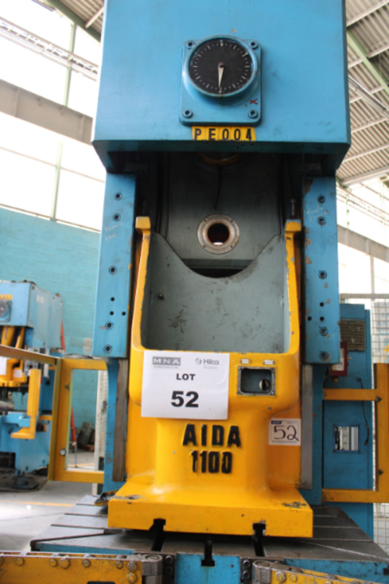 121 US Ton Aida NC1-1100 Gap Frame Press - Image 4 of 10