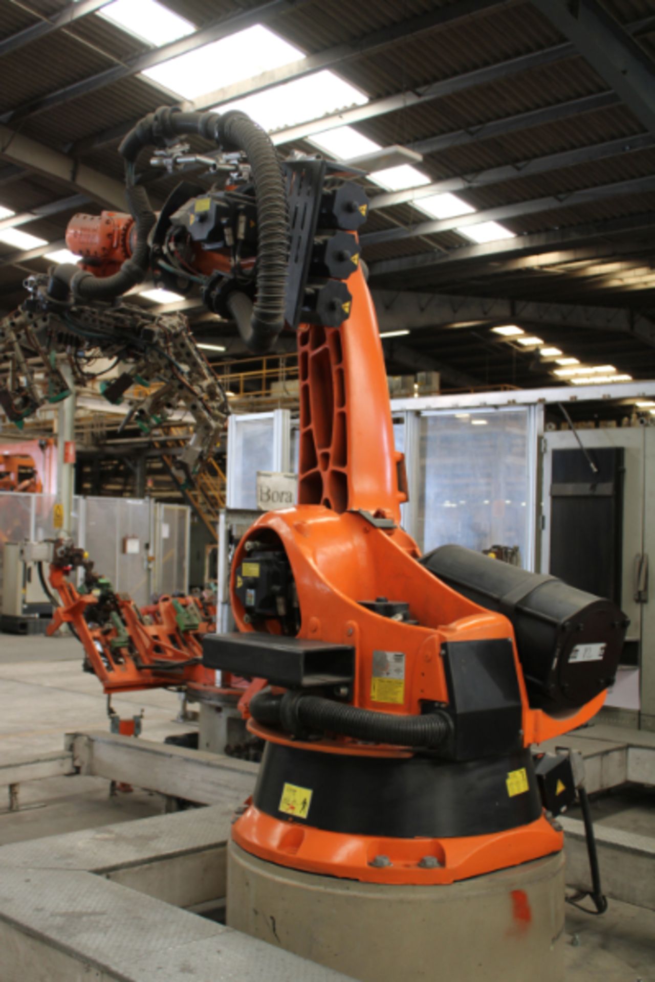 Kuka KR-150 Robot, Maximum Reach: 2,700 mm, Rated Payload: 150 Kg, with Robot Controller, New 2003 - Image 2 of 3