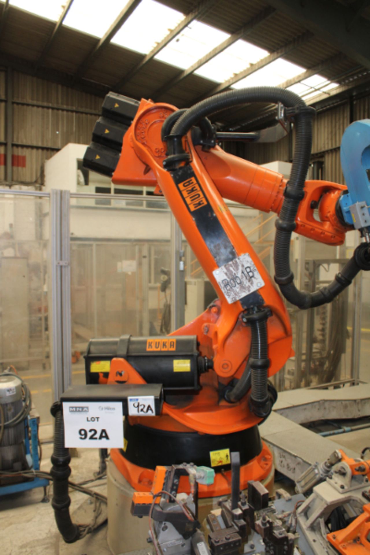 Kuka KR-210 Robot, Maximum Reach: 2,700 mm, Rated Payload: 210 Kg, with Robot Controller, New 2003