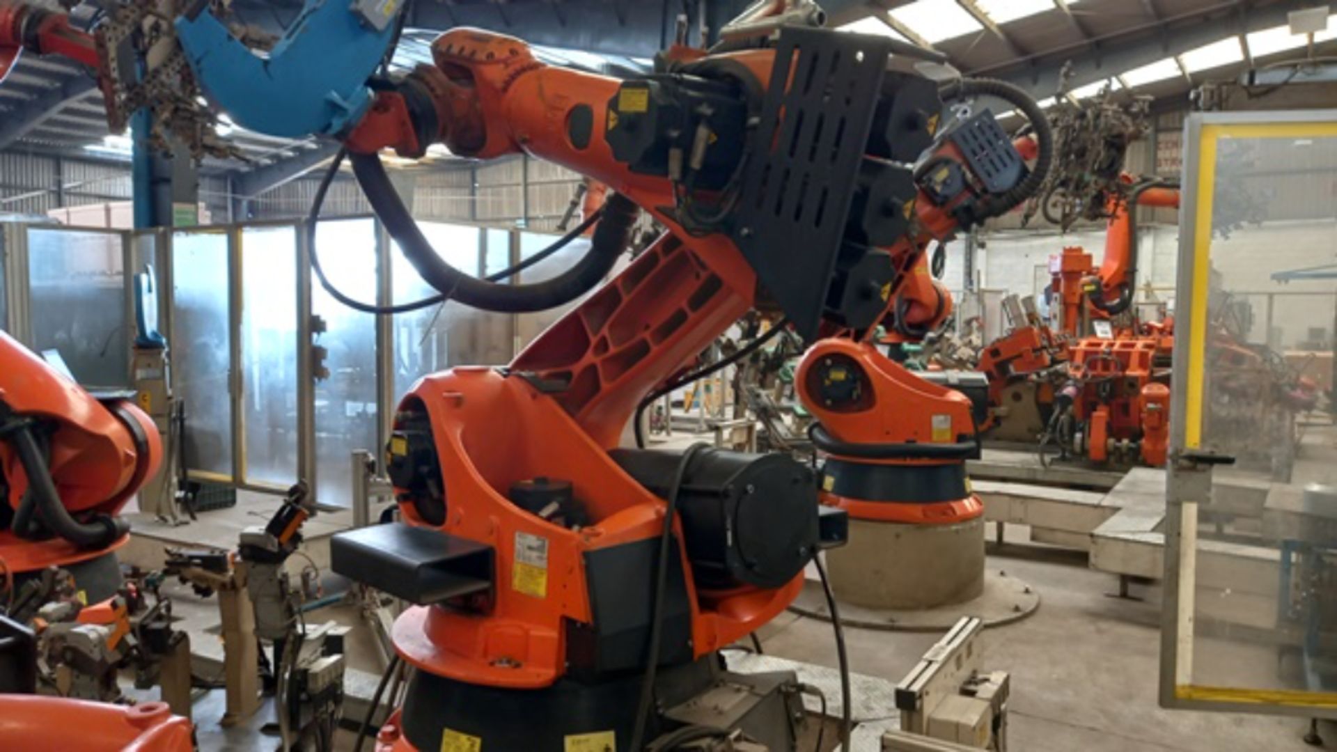 Kuka KR210 Robot, Maximum Reach: 2,700 mm, Rated Payload: 210 Kg, New 2003 - Image 2 of 5