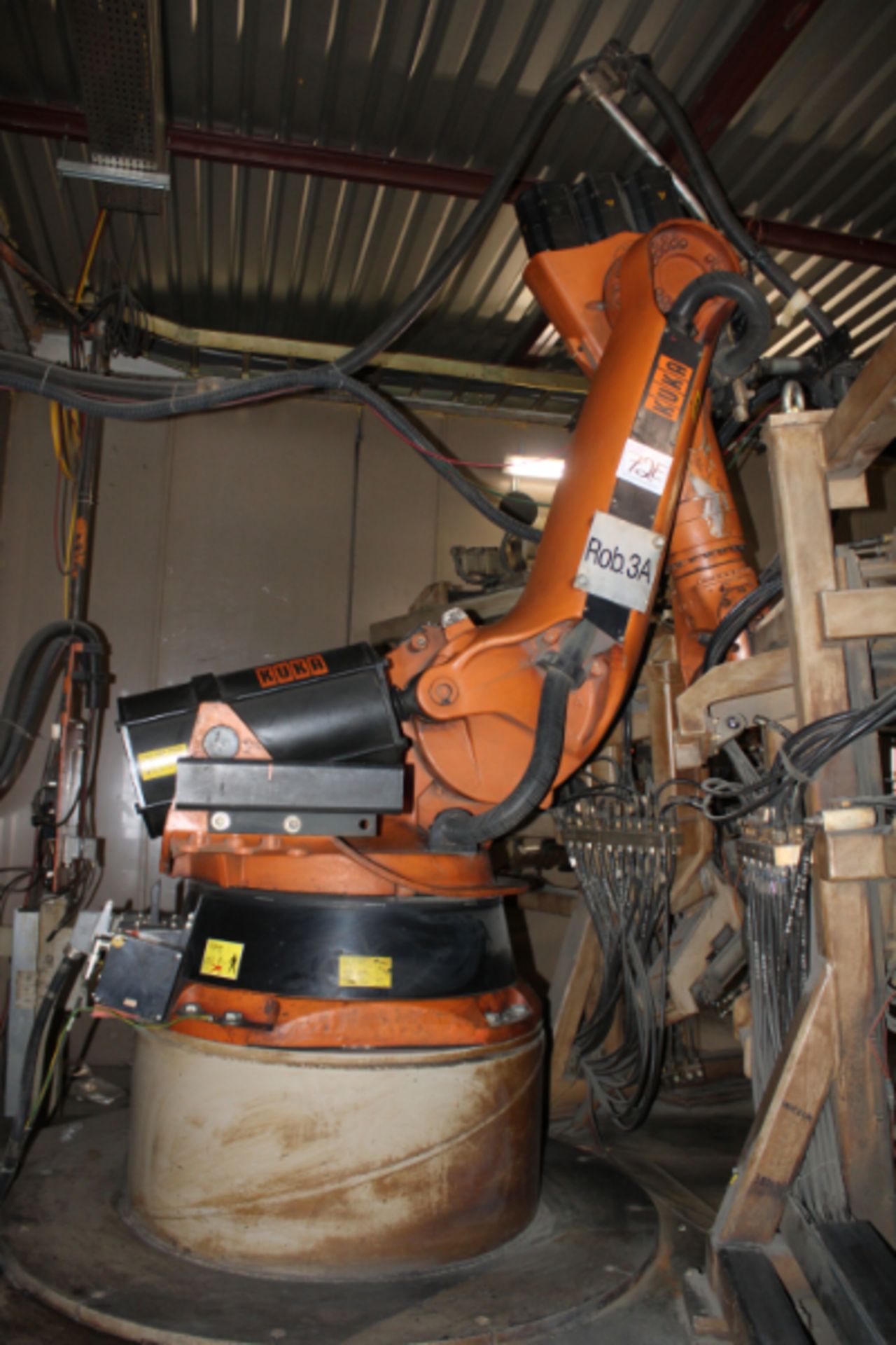 Kuka KR-150 Robot, Maximum Reach: 2,700 mm, Rated Payload: 150 Kg, with Robot Controller, New 2003