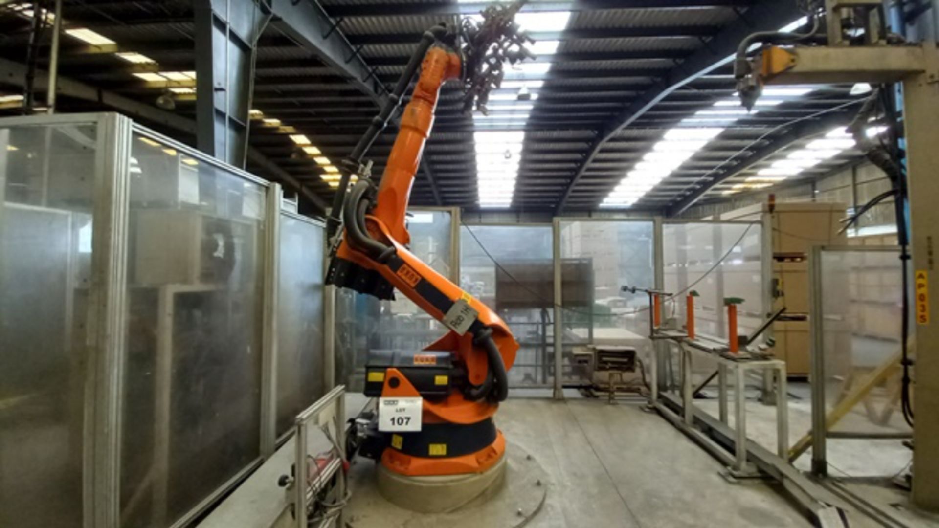Kuka KR210L150 Robot, Maximum Reach: 3,100 mm, Rated Payload: 150 Kg, Robot Controller, New 2003 - Image 2 of 4