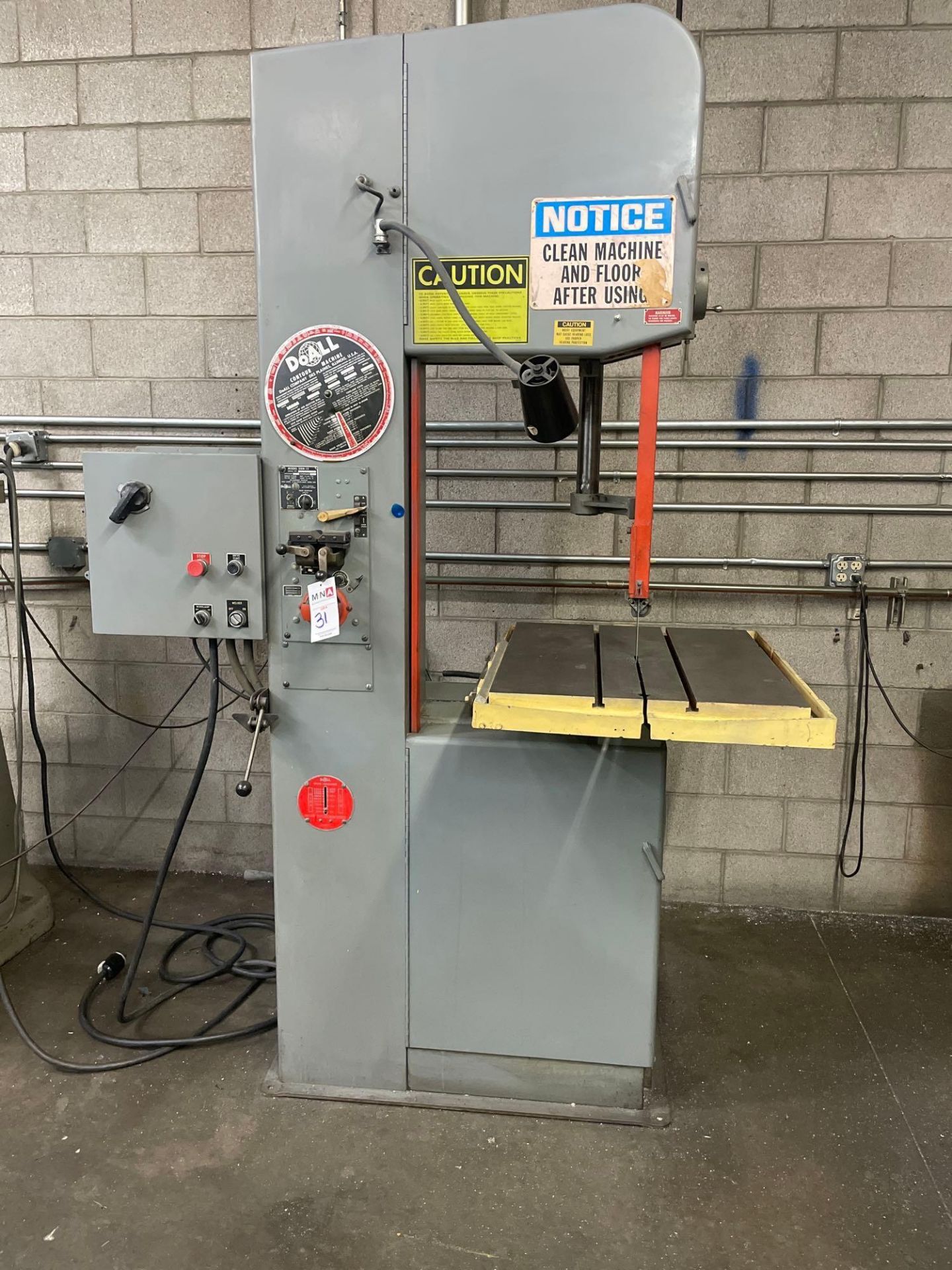 DoAll DBW Vertical Bandsaw, 24" x 30.5" Table, s/n 290-766786 - Image 5 of 6