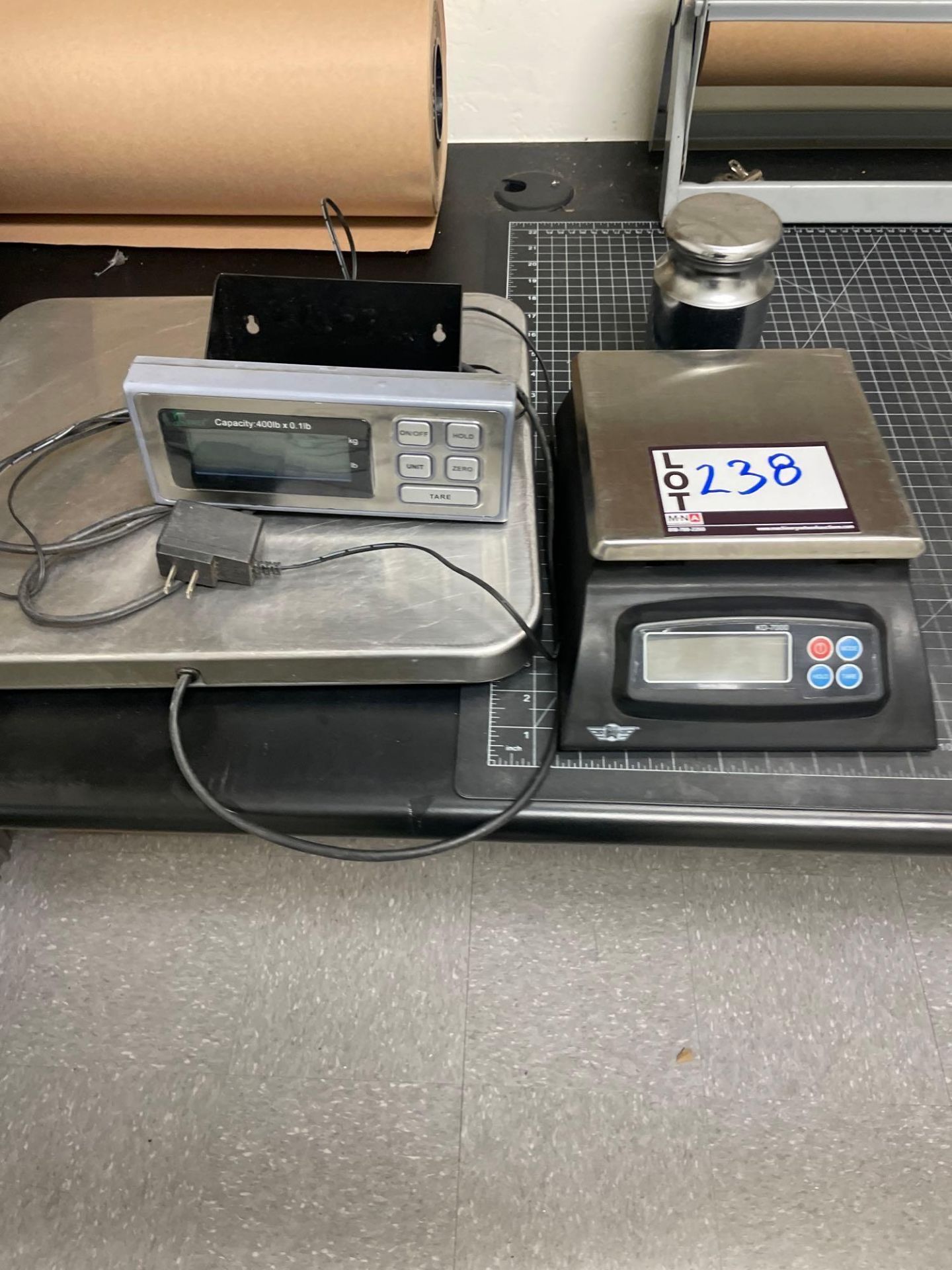 (2) Digital Scales