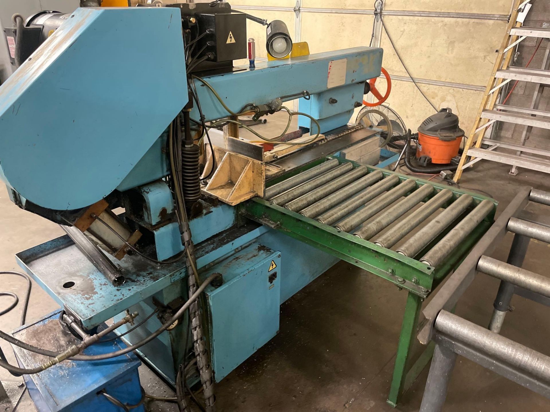 DoAll C-916M Horizontal Bandsaw - Image 4 of 7