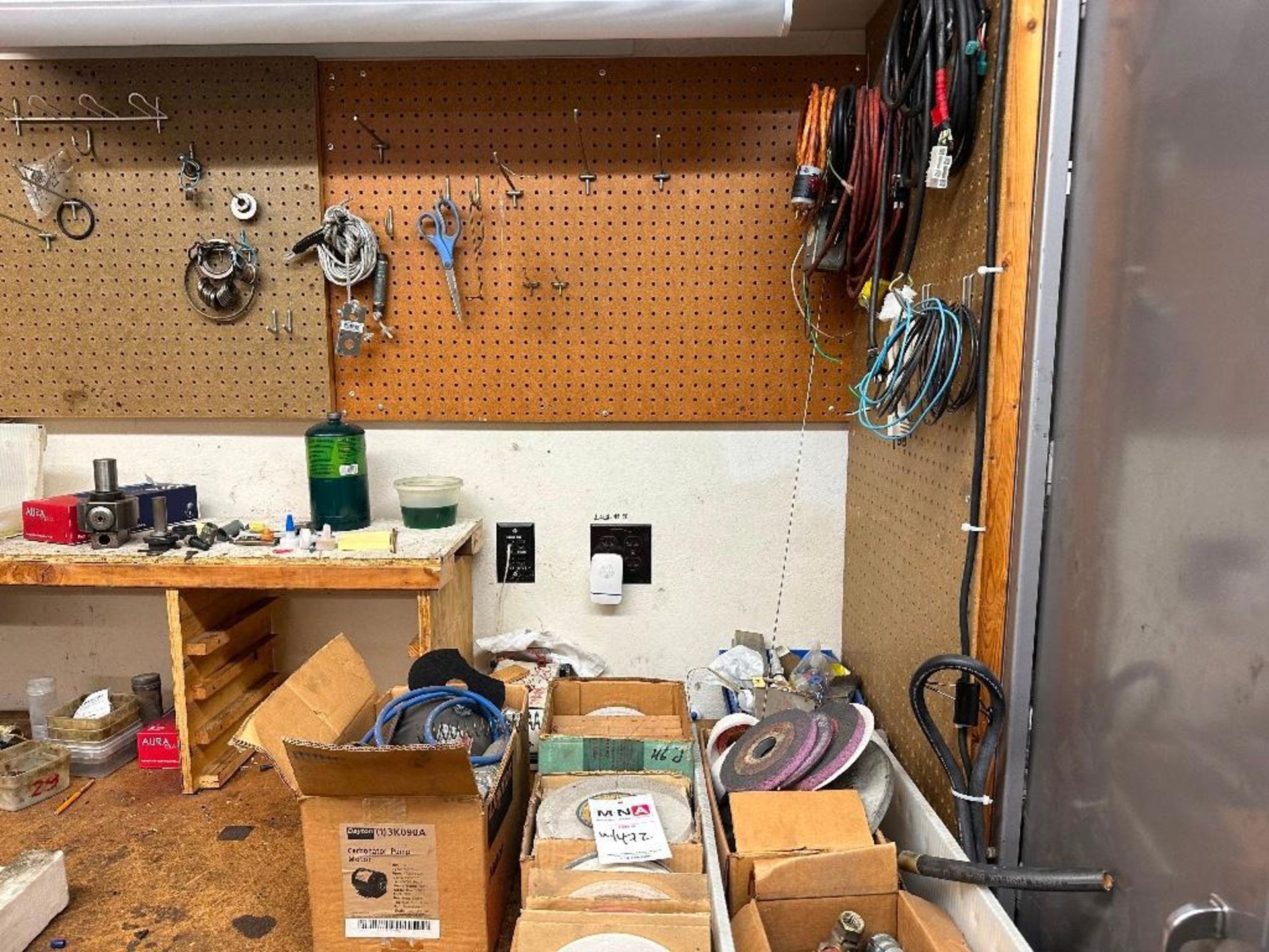 Room Content: Assorted Tools, Hardware, Cabinets, Shelves, Organizers and Misc. Items - Image 20 of 23