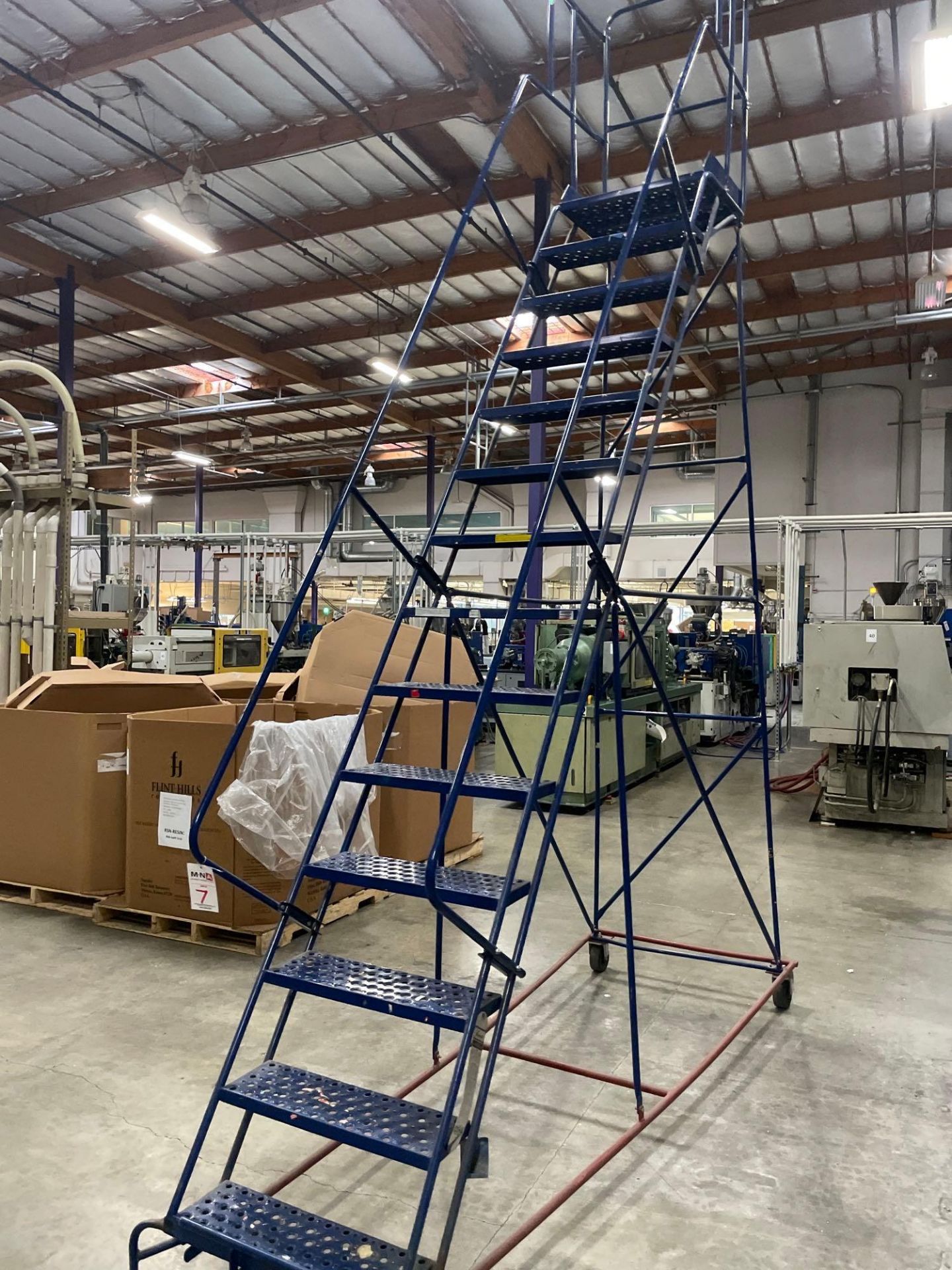 15 Step Rolling Warehouse Ladder - Image 4 of 4