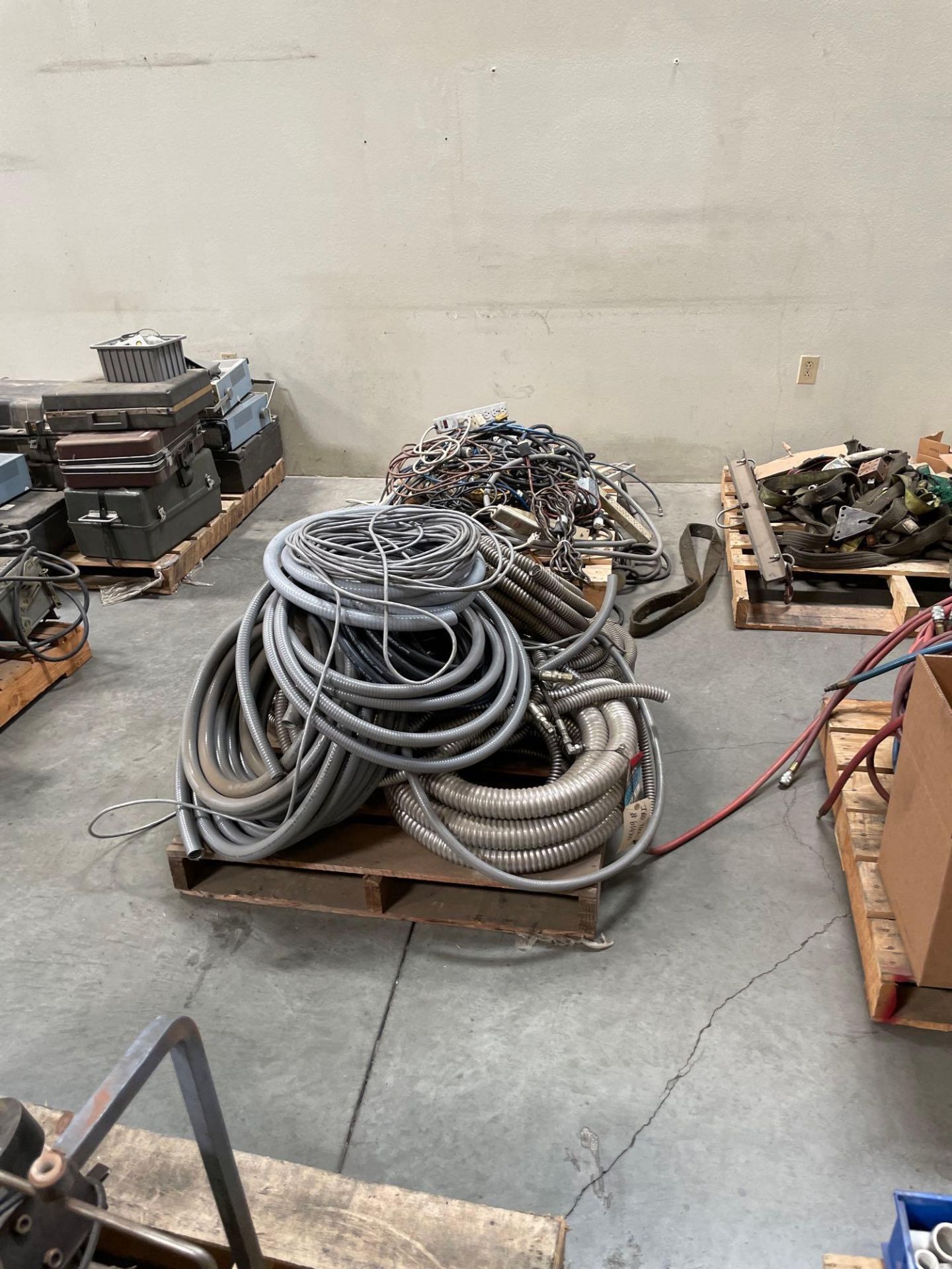 Miscellaneous Pallets with Extension Cords, Heavy Duty Straps, Plumbing Supplies, Hoses, Electrical - Image 4 of 6