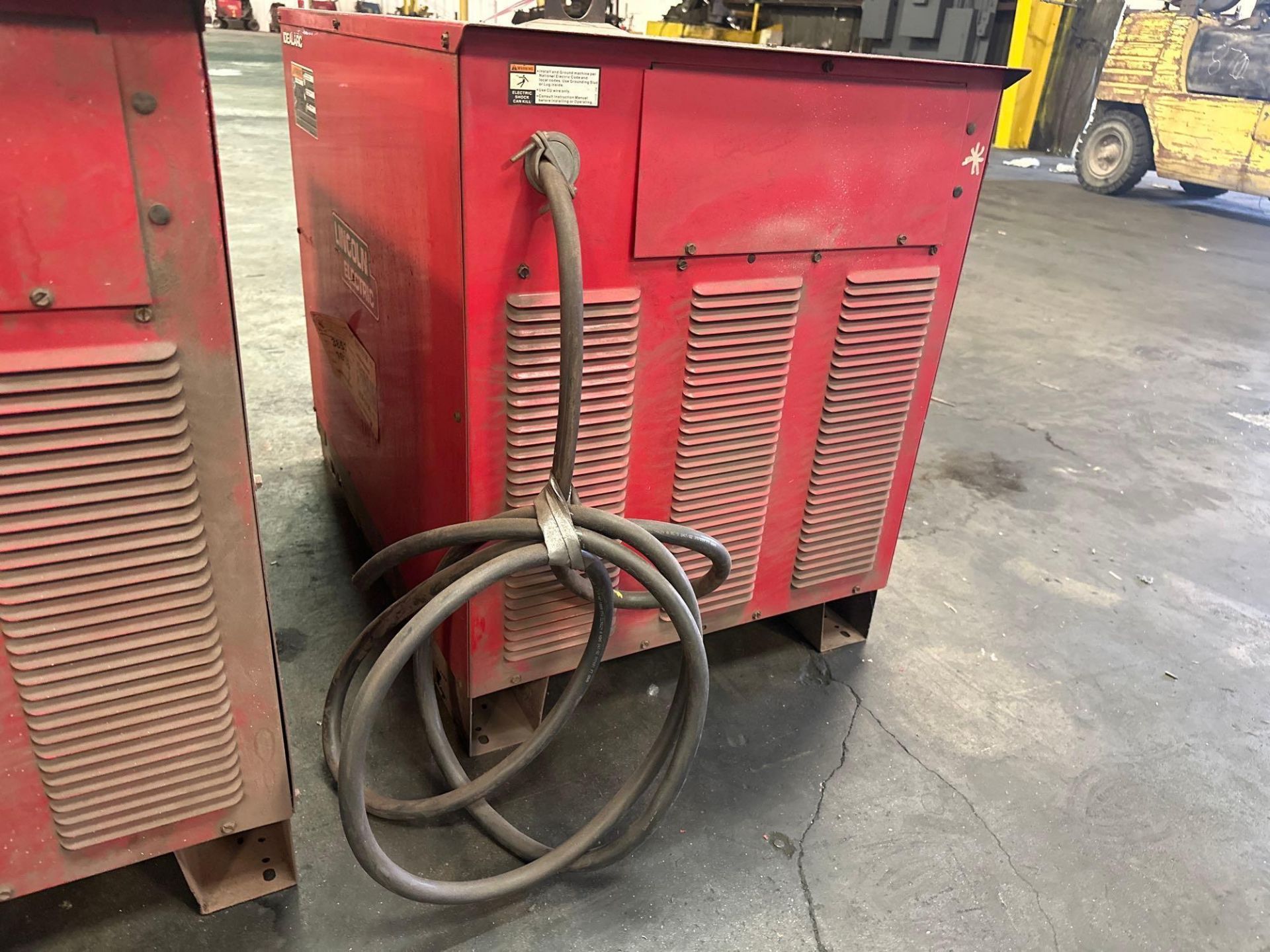 Lincoln Electric Idealarc R3R-400 Welder, s/n U1100906043 *Located in Redlands, CA* - Image 8 of 8