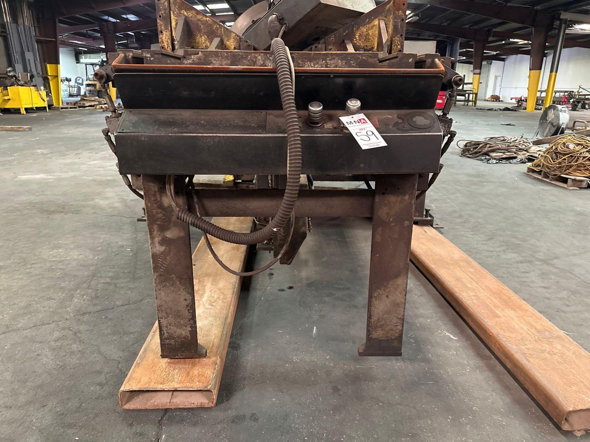 Marvel Series 2150A-PC60 Tilt Frame Vertical Band Saw, 2’ x 7’ Conveyor *Located in Redlands, CA* - Image 14 of 25