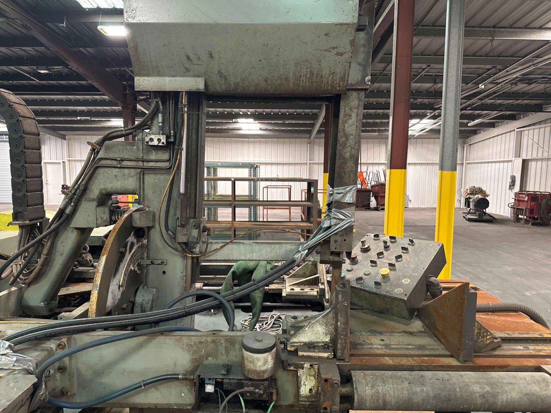 Marvel Series 2150A-PC60 Tilt Frame Vertical Band Saw, 2’ x 7’ Conveyor *Located in Redlands, CA* - Image 12 of 25