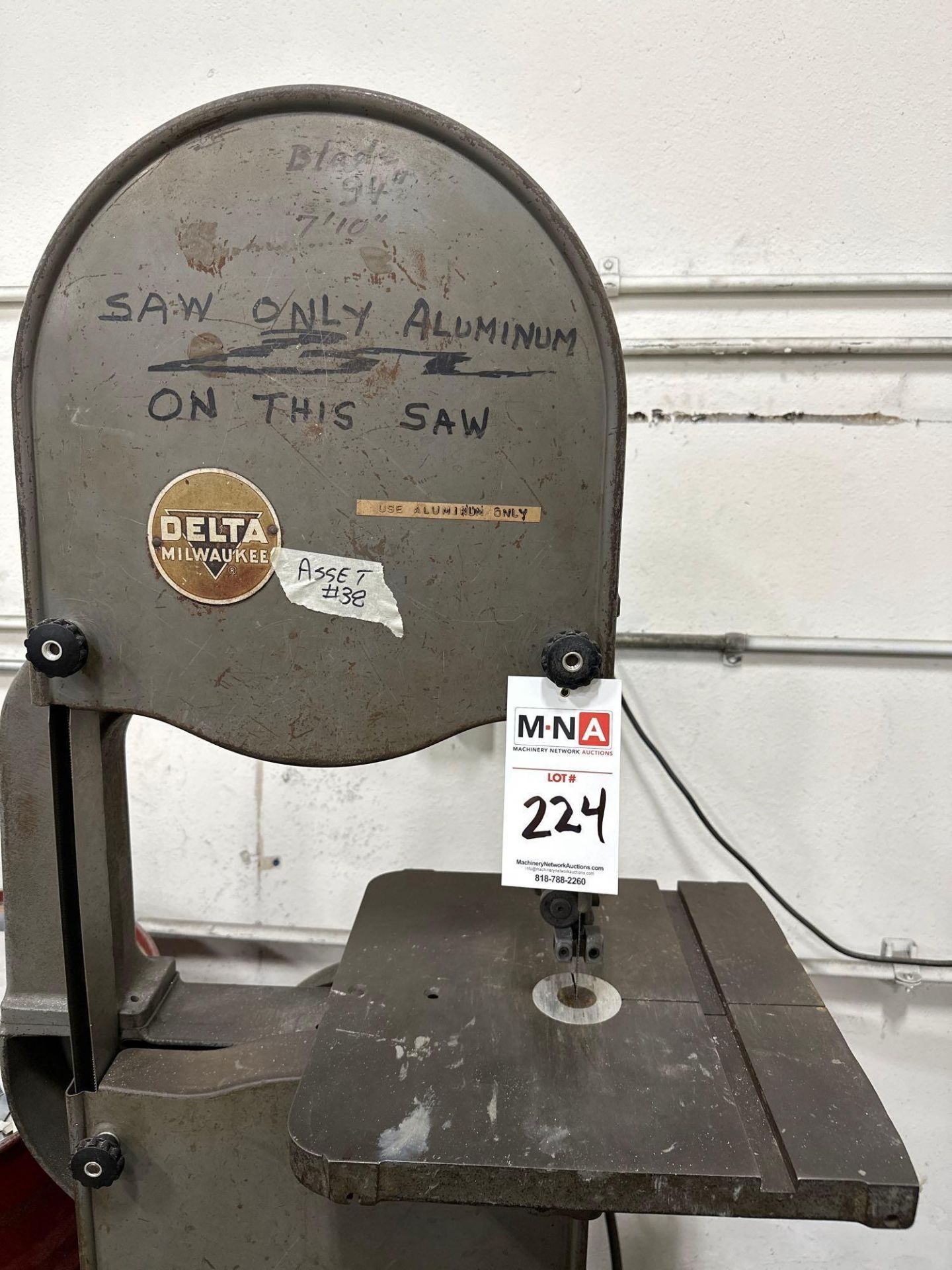 Delta Milwaukee Vertical Bandsaw, s/n 103-4786 *Location #2* - Image 3 of 5