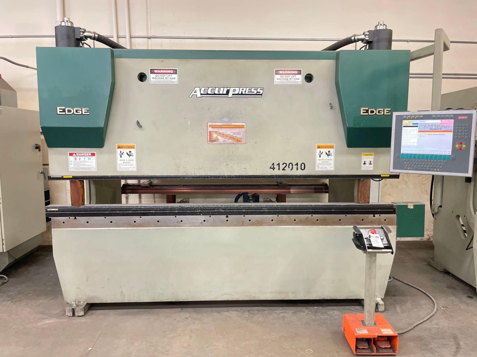 Accurpress 412010 Hydraulic CNC Press Brake, 120 Ton, 10’ Bed, Extra Height, New 2011 - Image 3 of 9