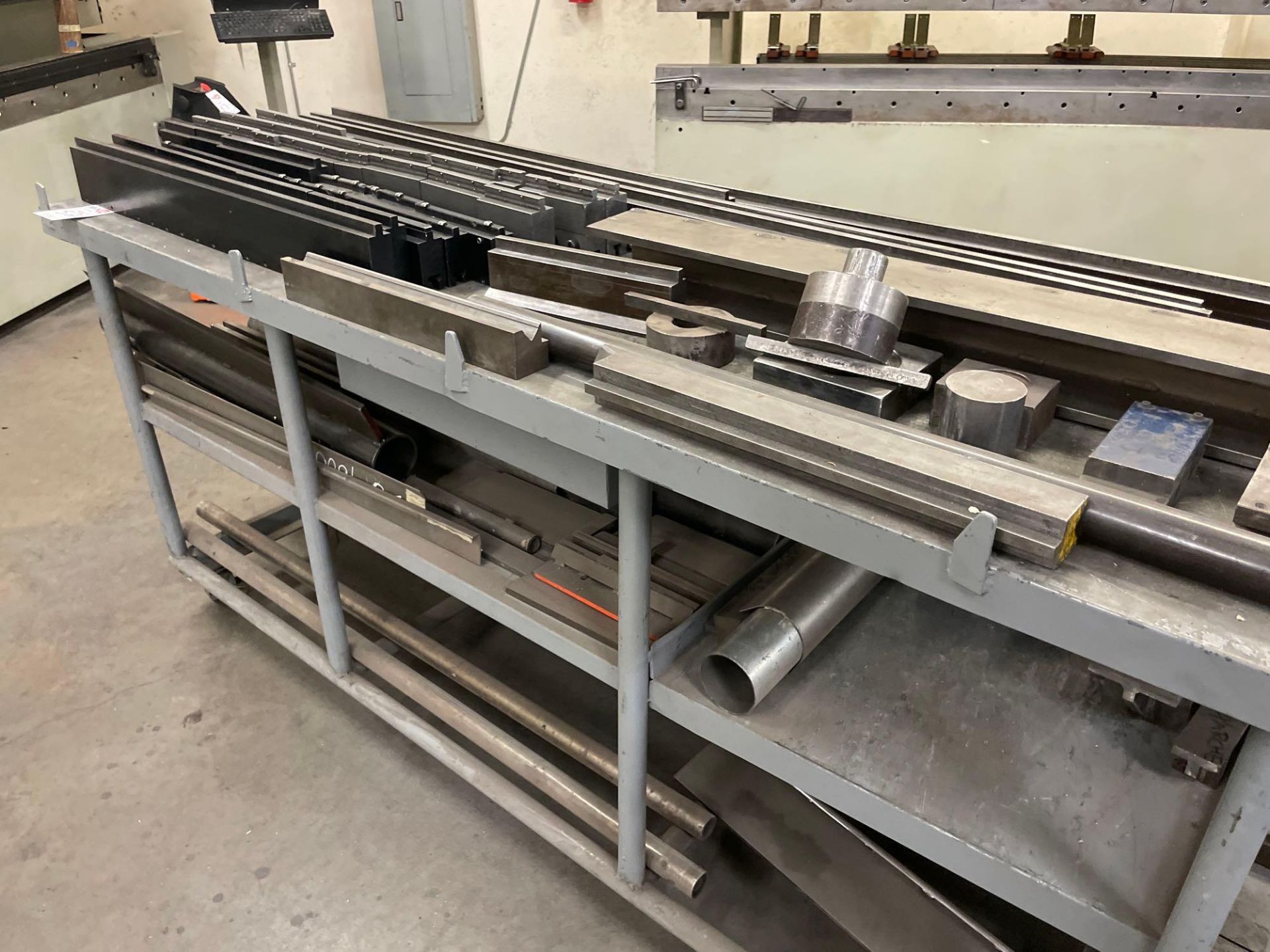 Rolling Rack with Miscellaneous Press Brake Dies Plus Adapter - Image 5 of 5