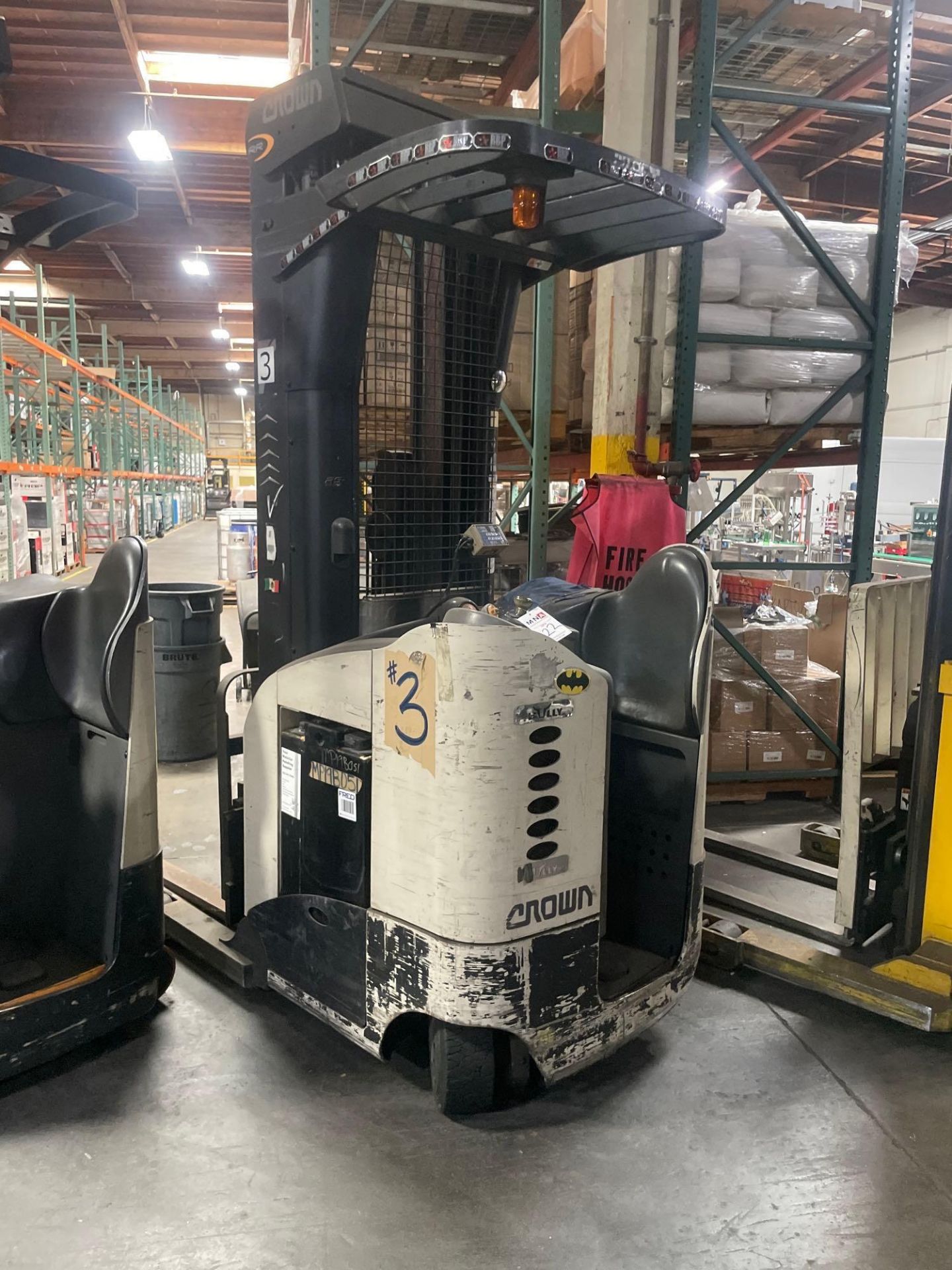 Crown 5200 Series Electric Stand Up Forklift, 3,000Lbs. Cap., Deep Reach, s/n 1A272209 *No Charger*
