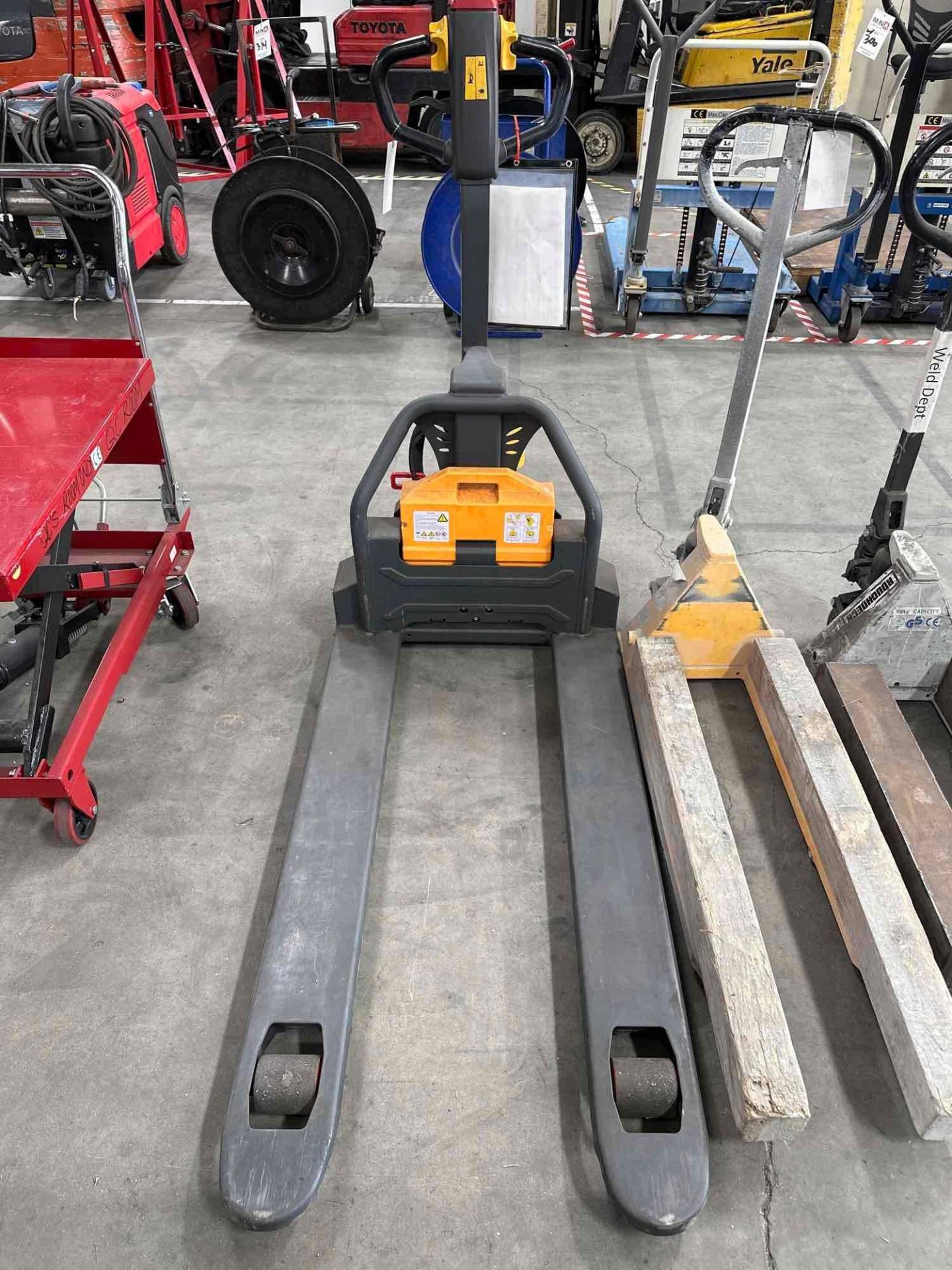 3300 Lbs. Capacity Electric Pallet Jack