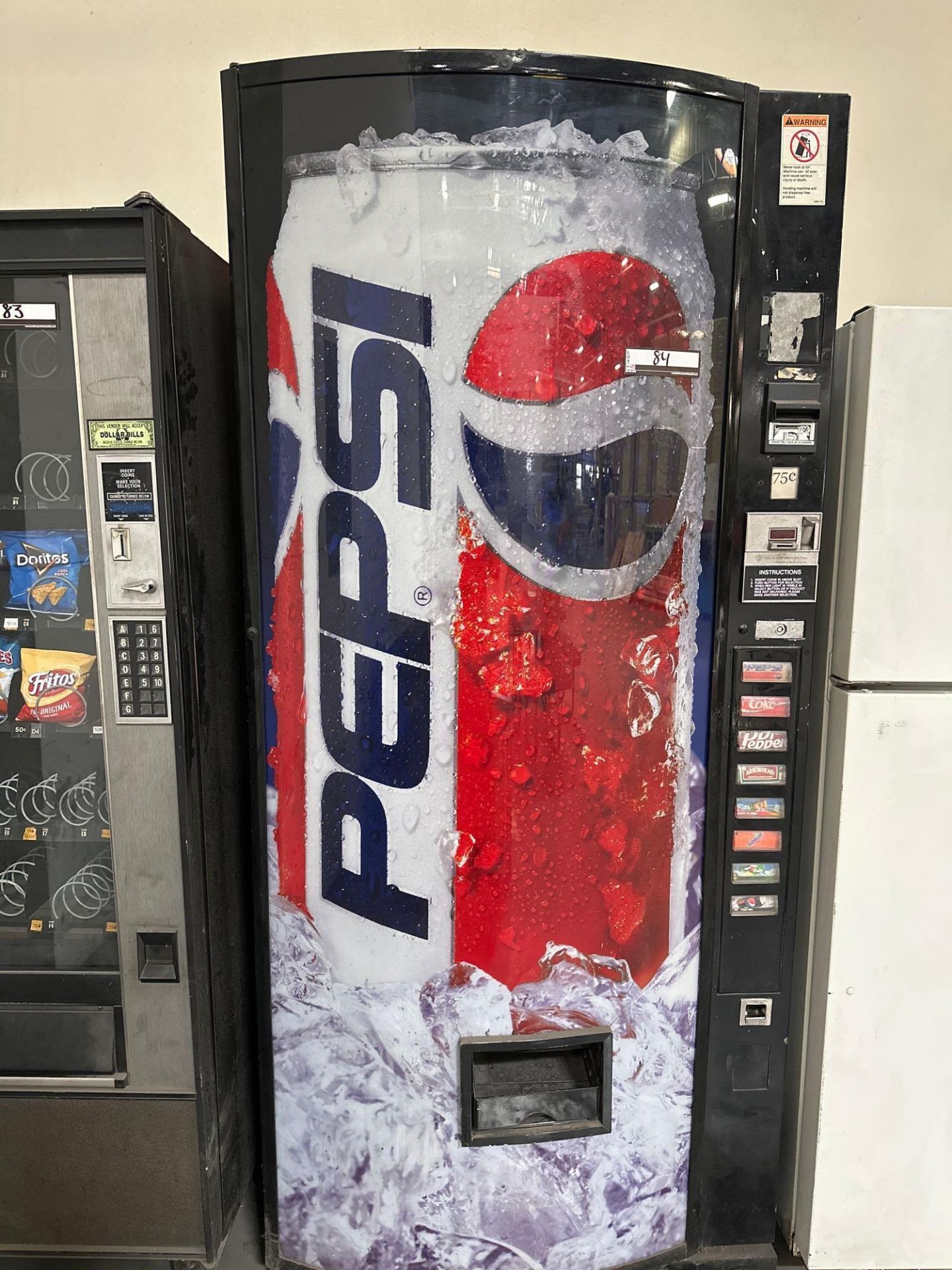 Soda Vending Machine *DOLLAR SLOT NOT WORKING*