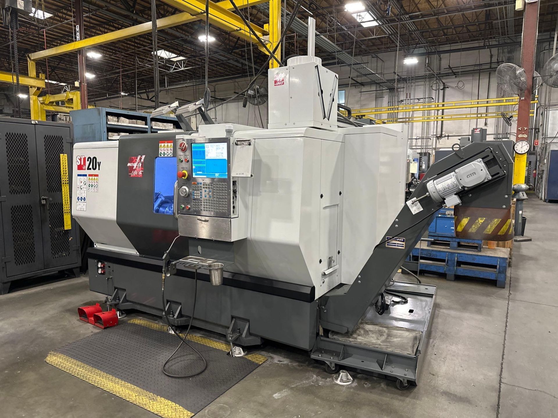 Haas ST-20Y CNC Lathe, VB24, 24 Station Turret. 4000RPM, 20HP, s/n 3106156, 2017 - Image 3 of 11