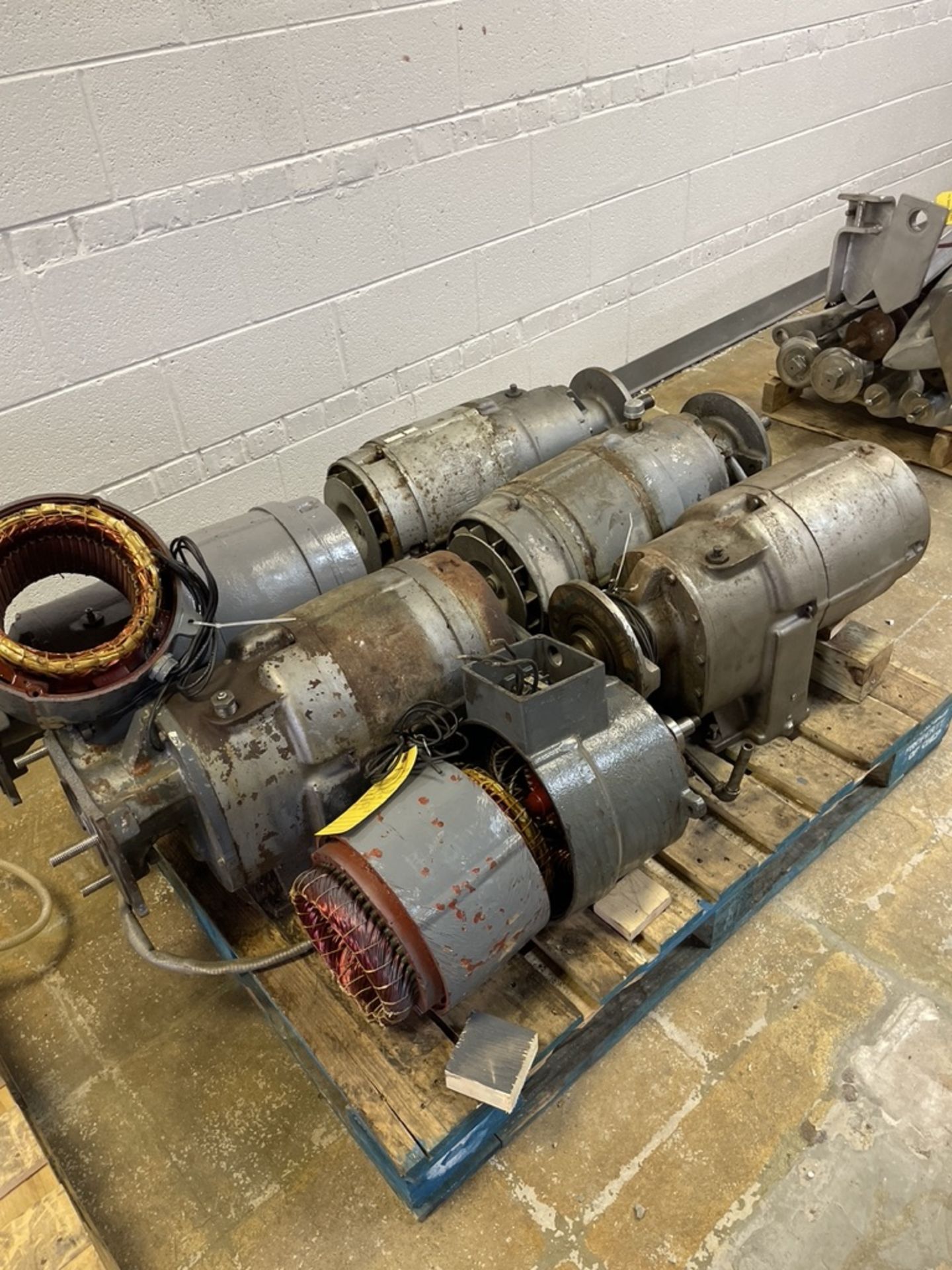 Hobart 4356 5 & 15 HP Gearmotors