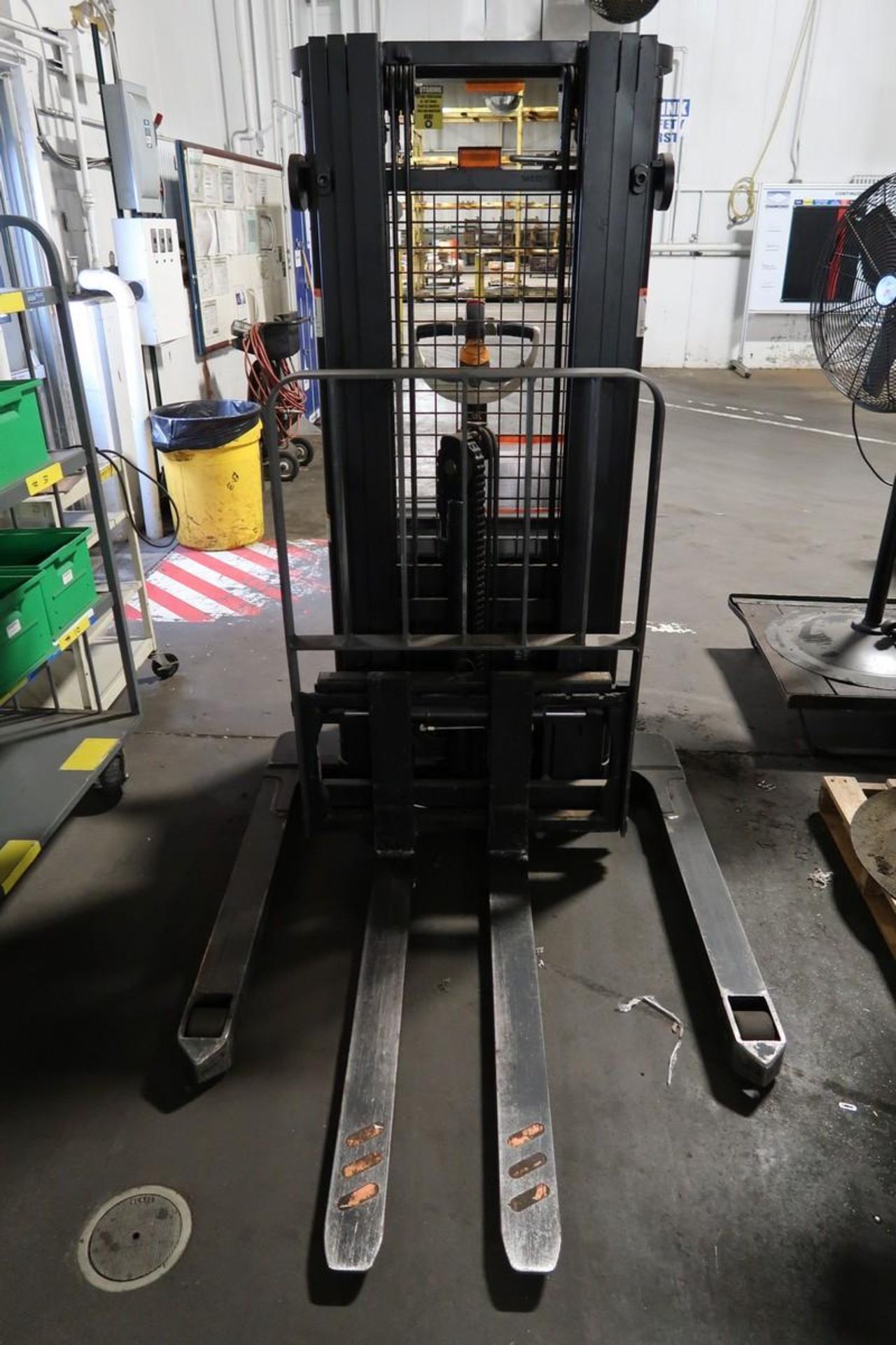 Crown SX3000-30 24V Electric Walk-Behind Lift Truck - Image 3 of 6