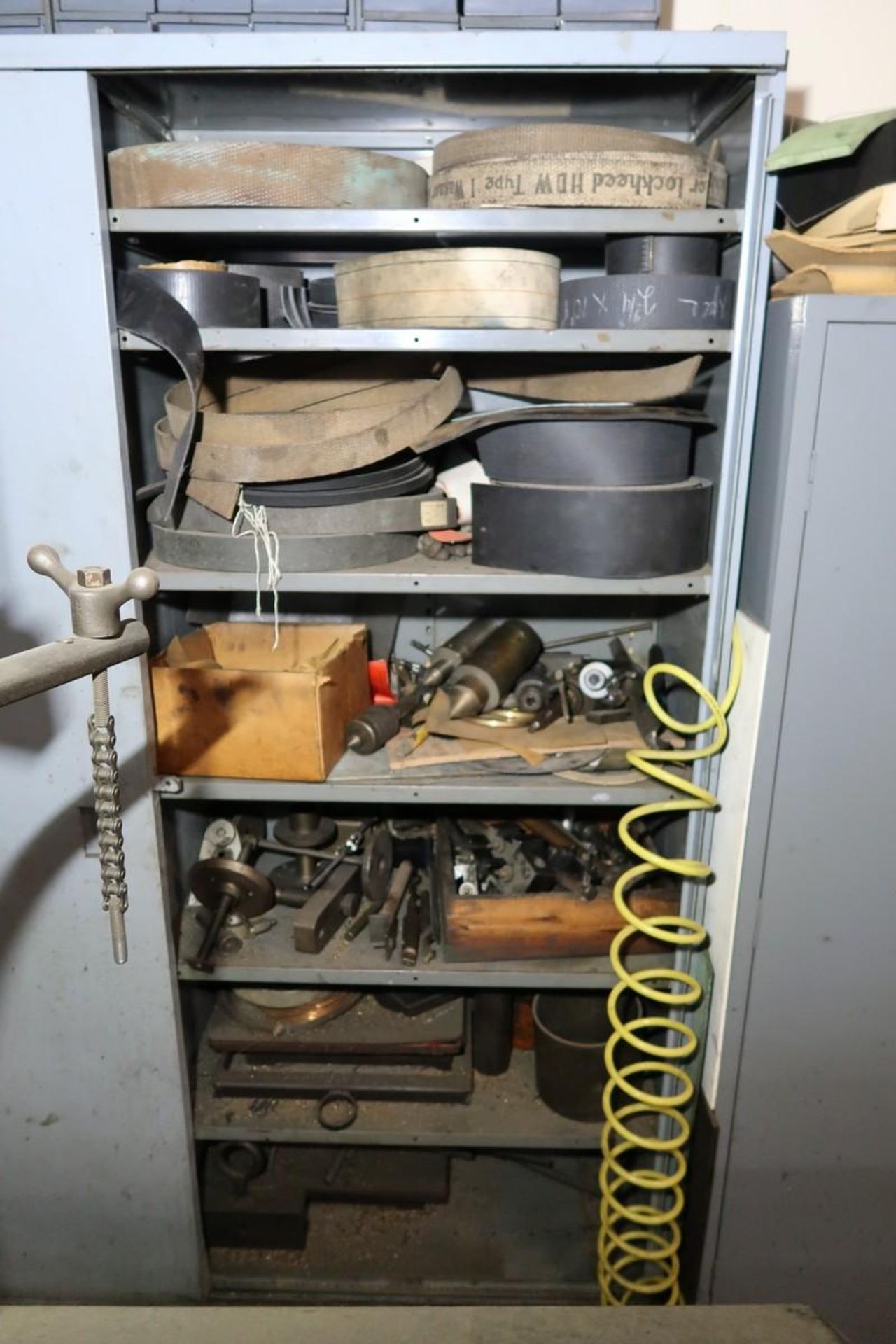 Cabinets/Racking with Assorted Lathe Tooling - Image 5 of 6
