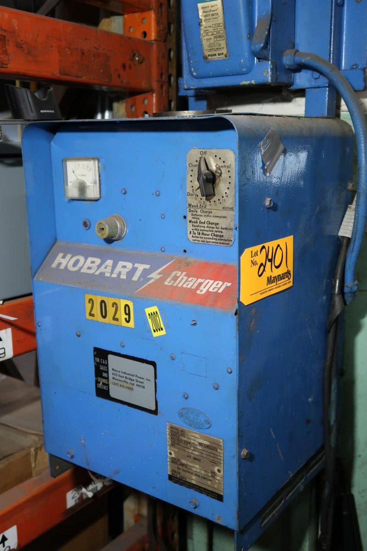Hobart 1R6-380 15V Battery Charger