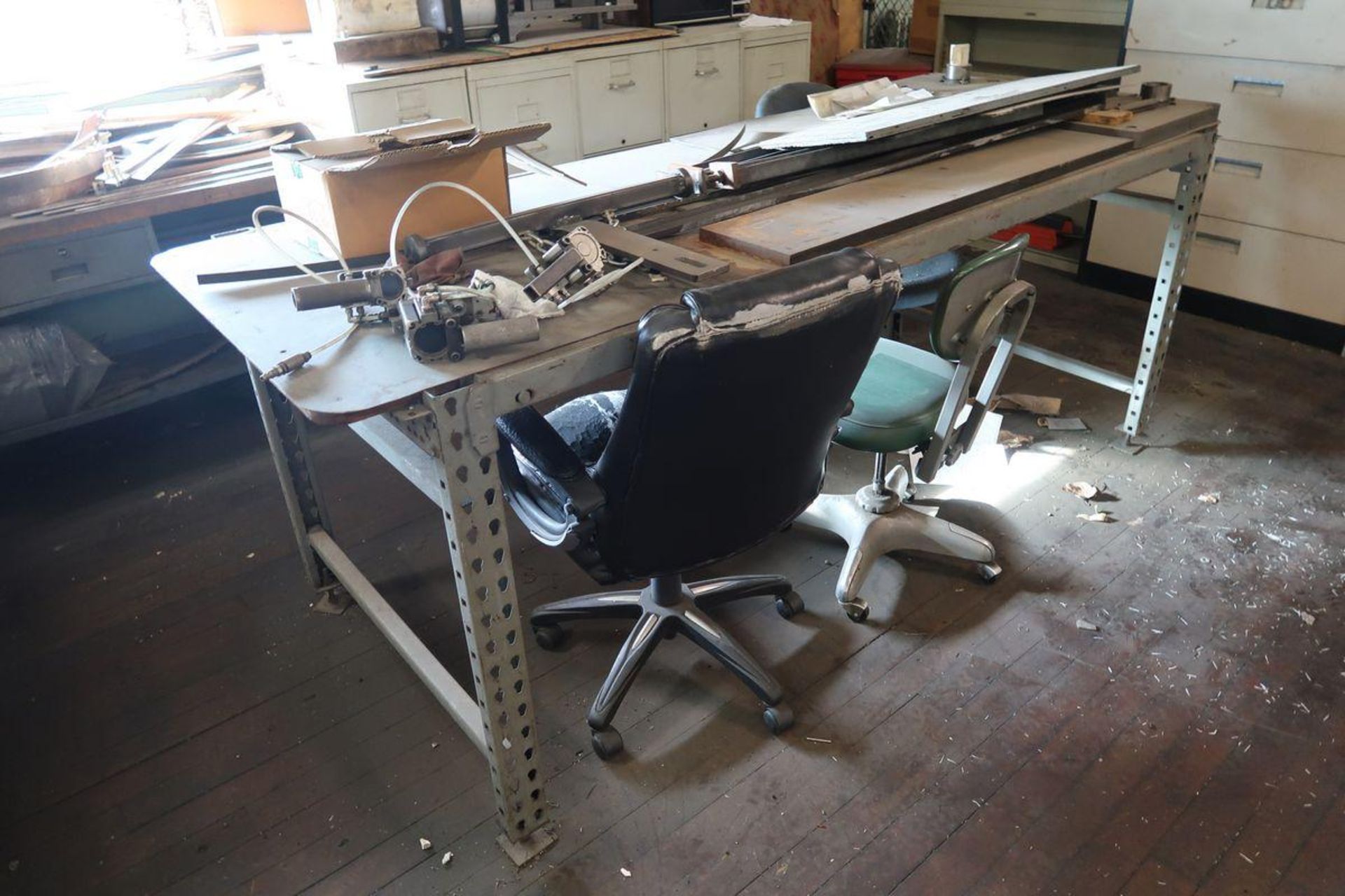 Lot of Assorted Shop Furniture - Image 10 of 20