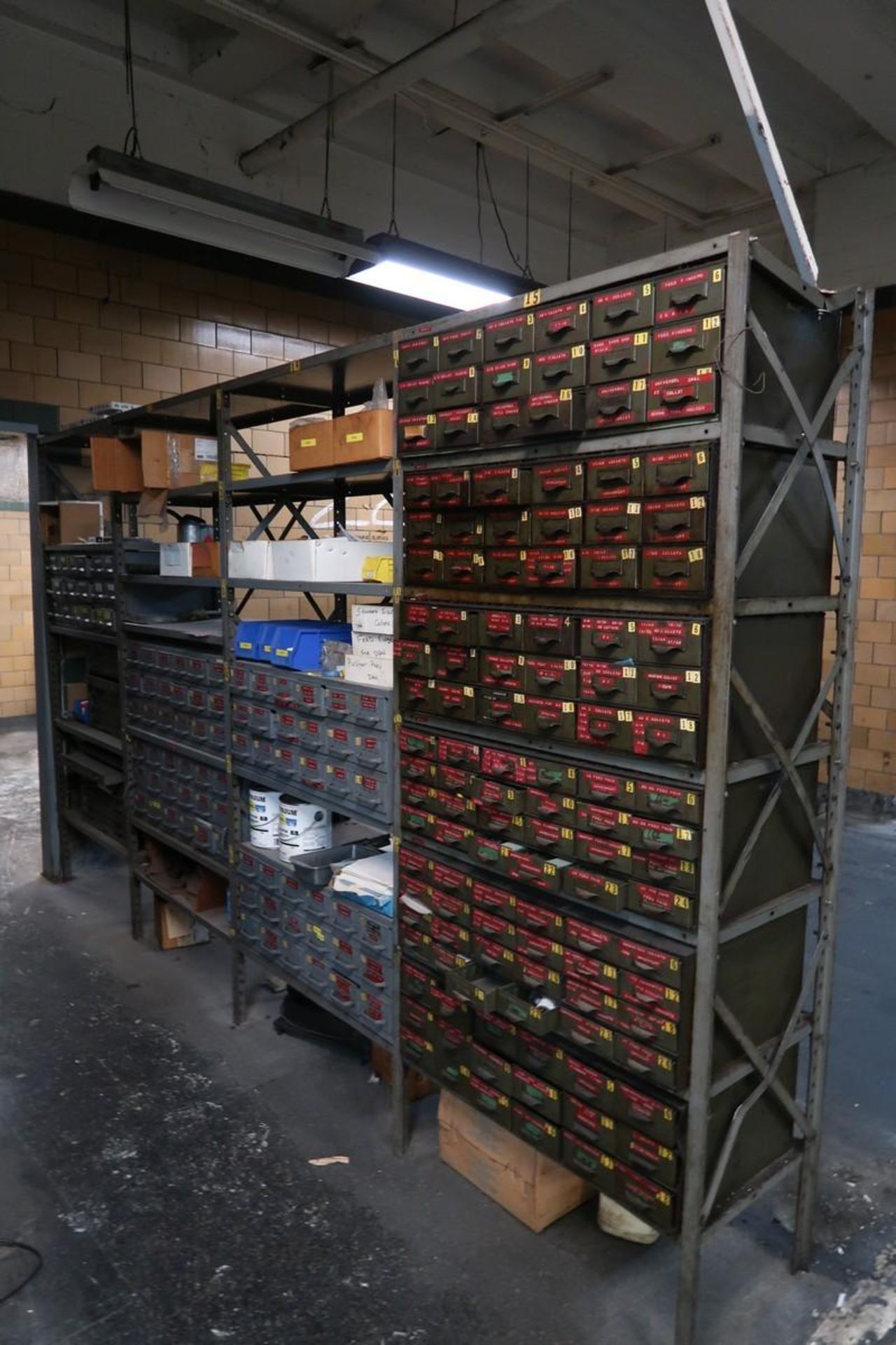 Lot of Adjustable Shelving, - Image 5 of 24