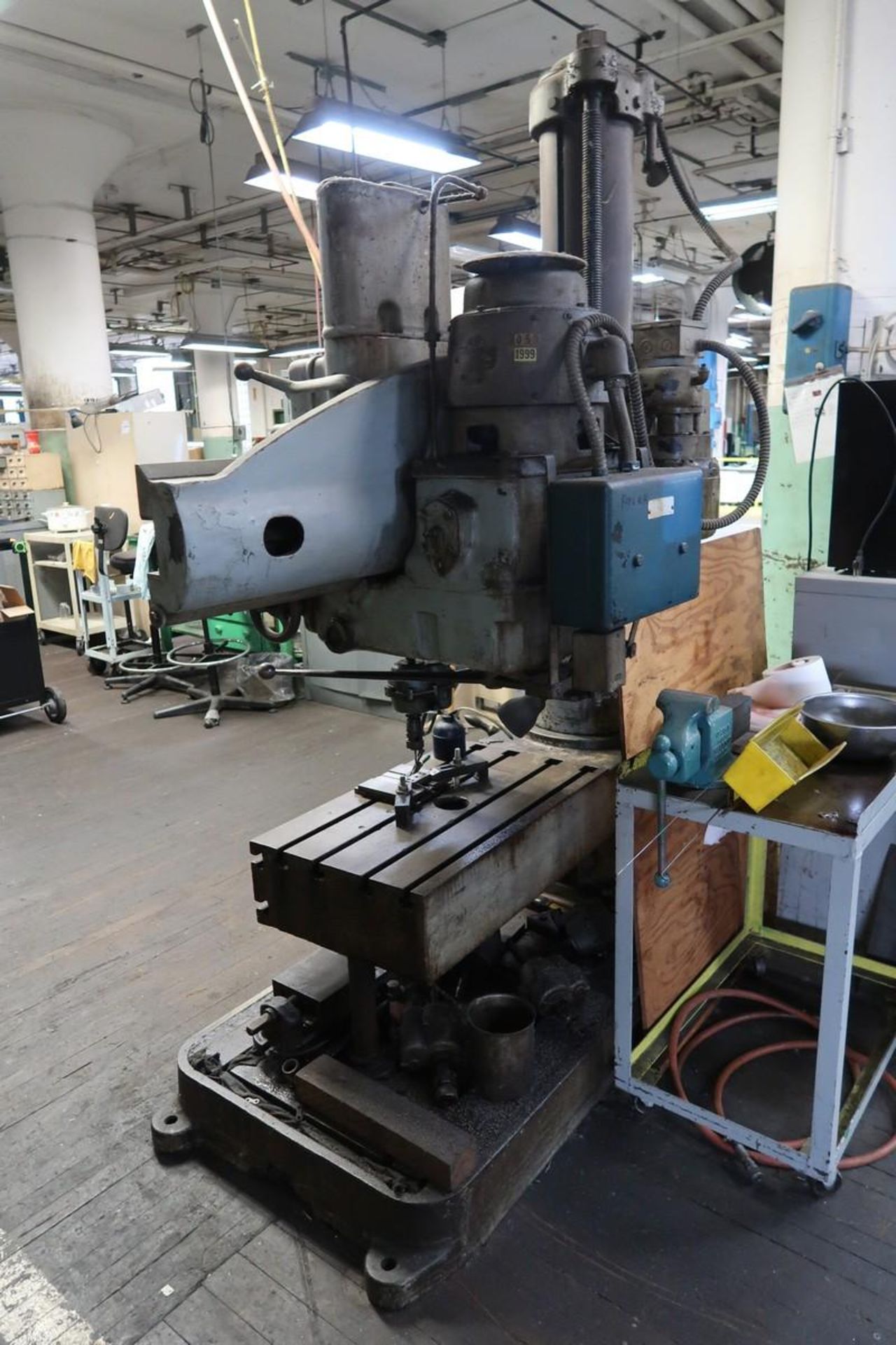 Carlton 3' Arm 9" Column Radial Arm Drill - Image 4 of 4