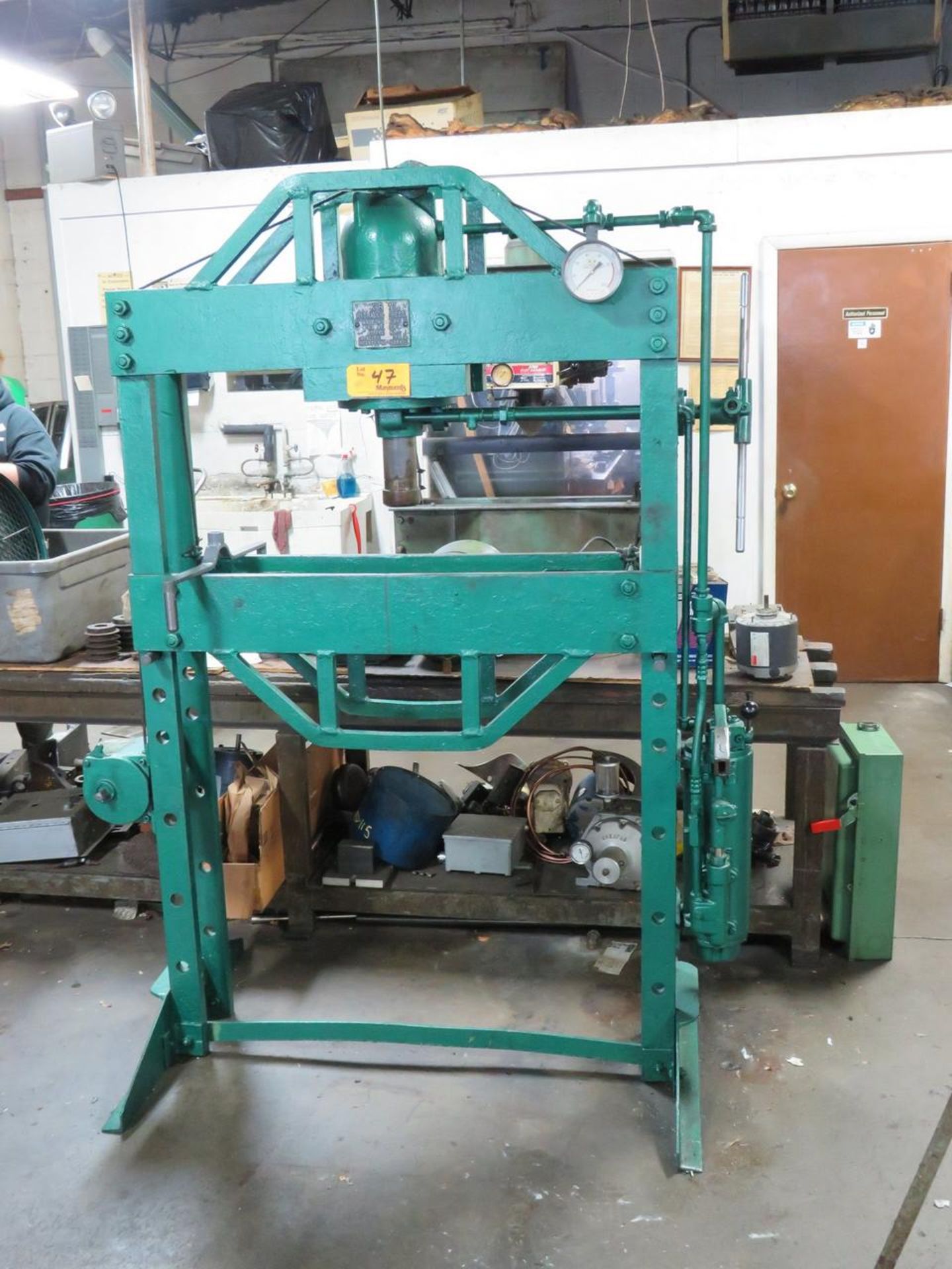 K.R. WILSON 75M 75-TON ADJUSTABLE MANUAL H-FRAME SHOP PRESS, - Image 3 of 7