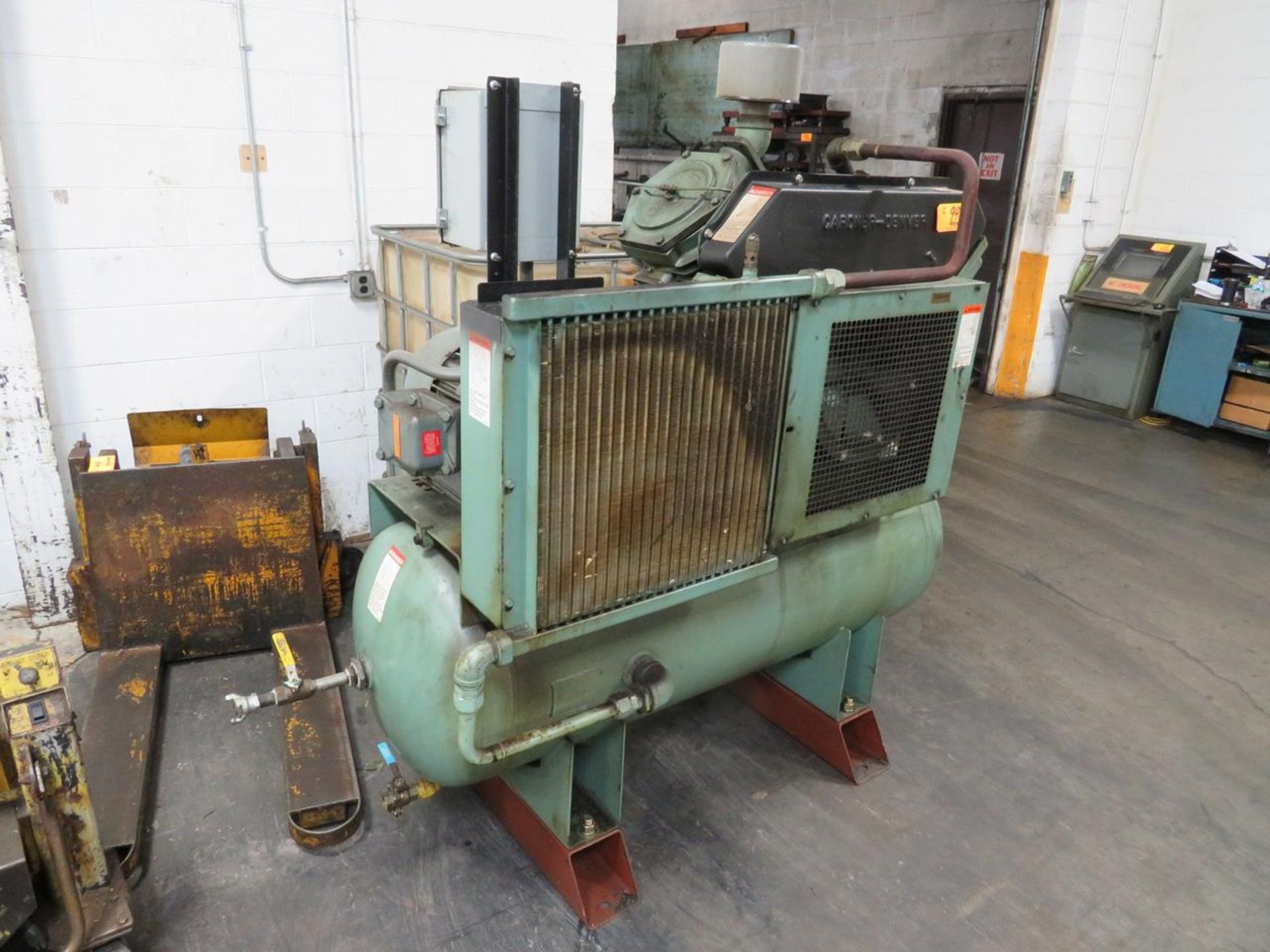 GARDNER DENVER APLRKA 20-HP TWIN HORIZONTAL TANK MOUNTED AIR COMPRESSOR - Image 2 of 9