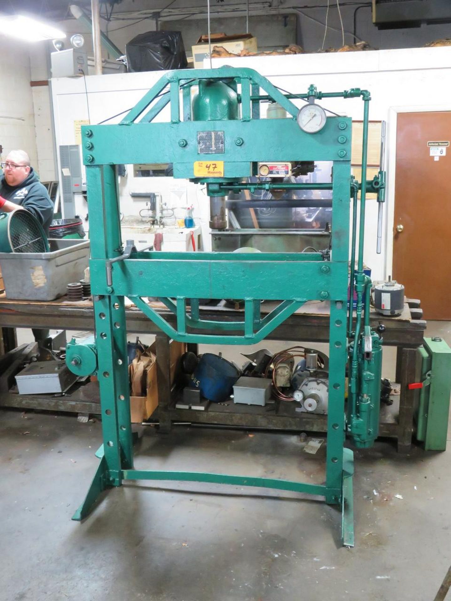 K.R. WILSON 75M 75-TON ADJUSTABLE MANUAL H-FRAME SHOP PRESS, - Image 2 of 7