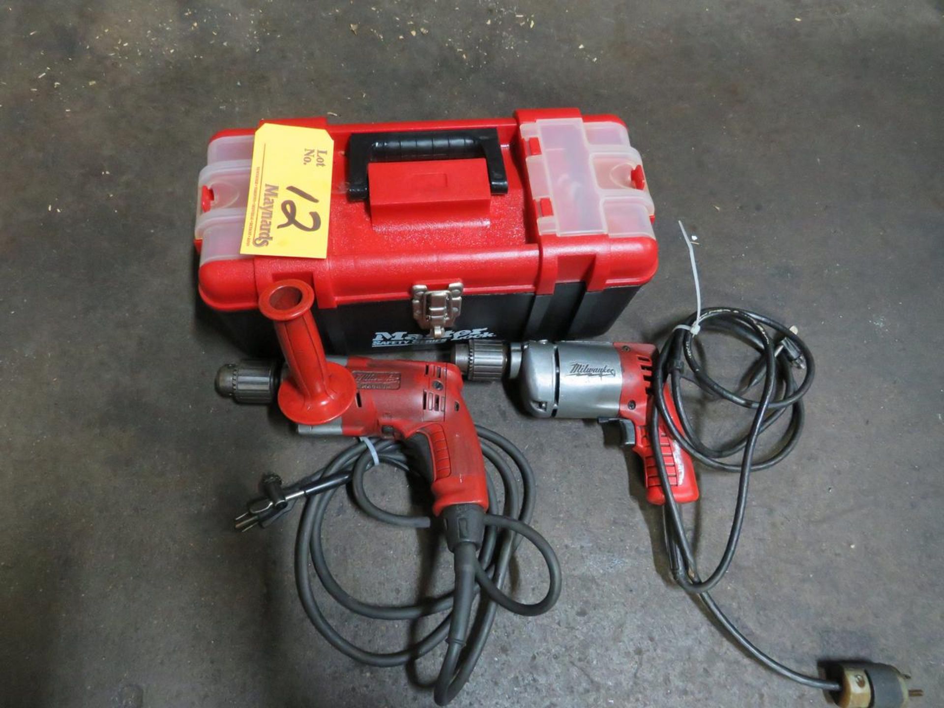 MILWAUKEE LOT OF (2) ELECTRIC HOLE SHOOTER & DRILL