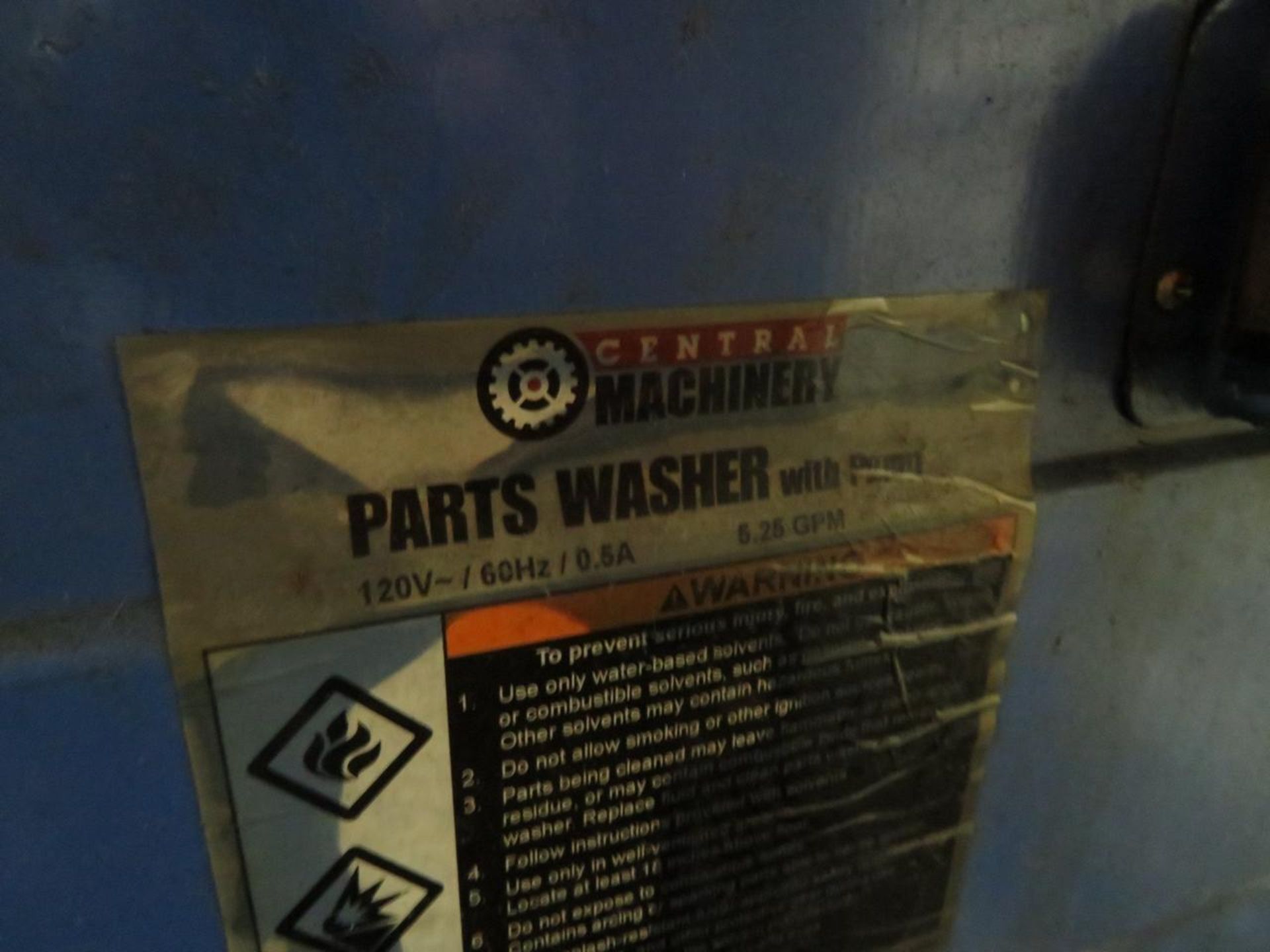 CENTRAL MACHINERY 20 GALLON PARTS WASHER WITH PUMP - Image 2 of 6
