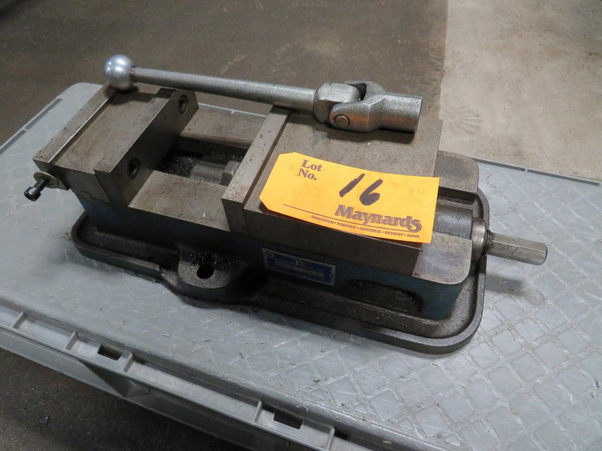 KURT 6" PRECISION MACHINE VISE