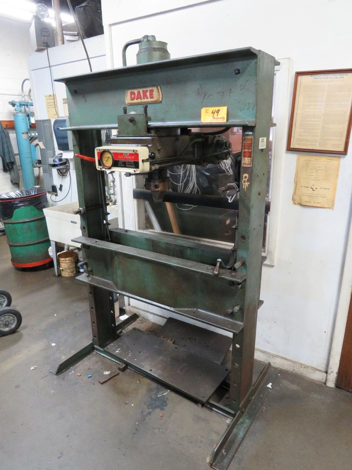 1969 DAKE 5-075 75-TON ADJUSTABLE ELEC-DRAULIC H-FRAME SHOP PRESS,