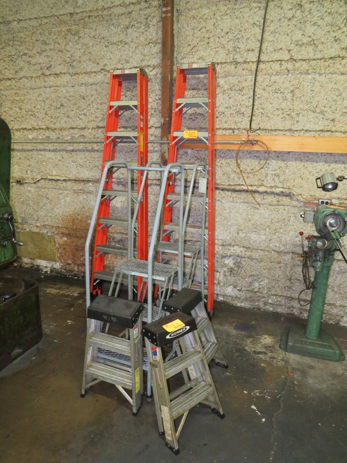 LOT OF LADDERS & ROLLING STAIRS - Image 2 of 7
