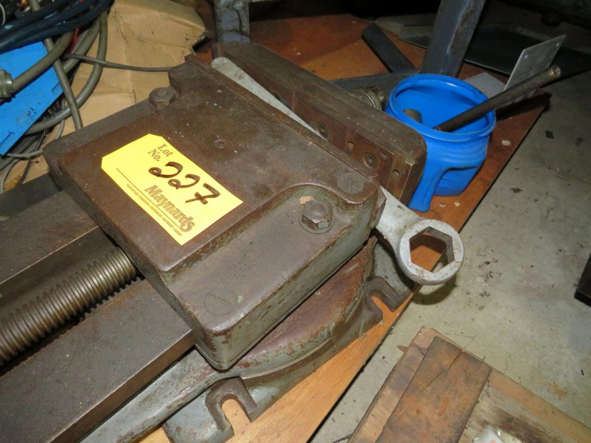 12" MACHINE VISE - Image 5 of 5