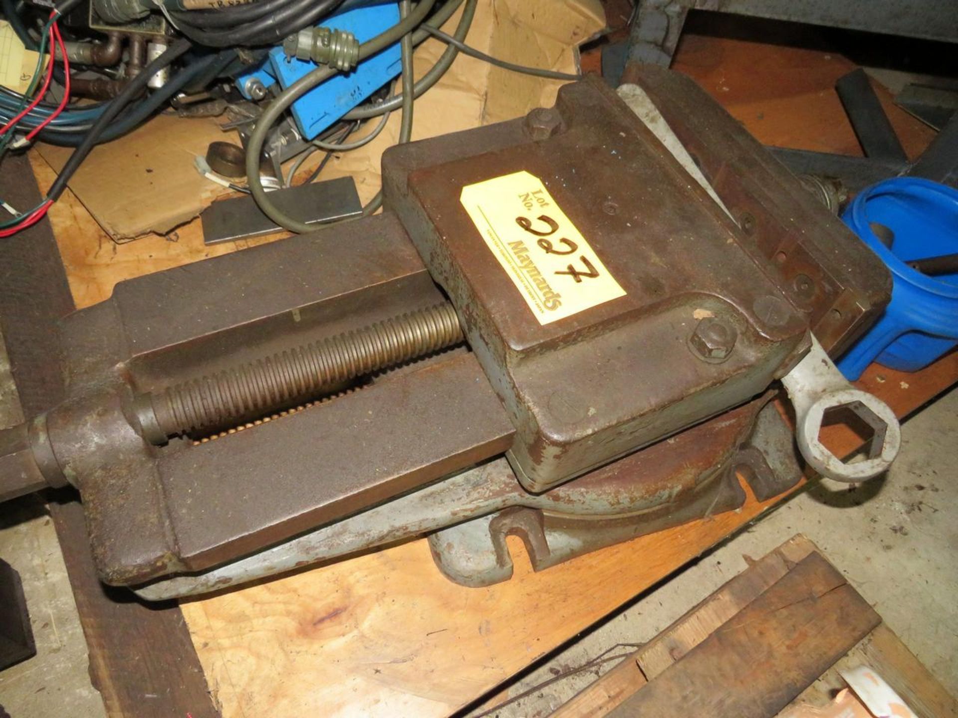 12" MACHINE VISE - Image 4 of 5