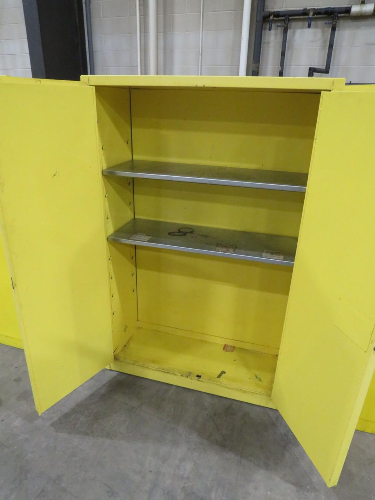 Eagle 1947 45 Gallon Flammable Liquids Storage Cabinet - Image 4 of 4