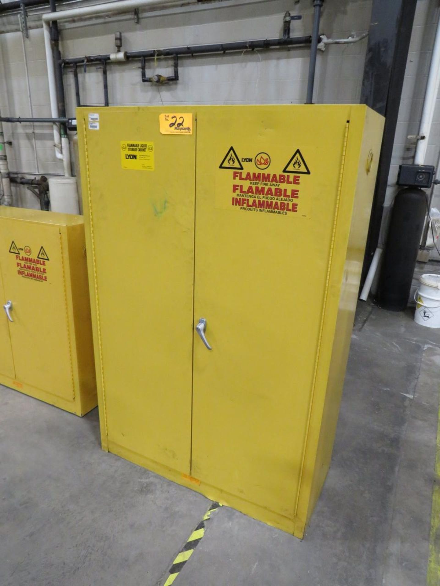 Lyon 5444 45 Gallon Flammable Liquids Storage Cabinet - Image 2 of 5