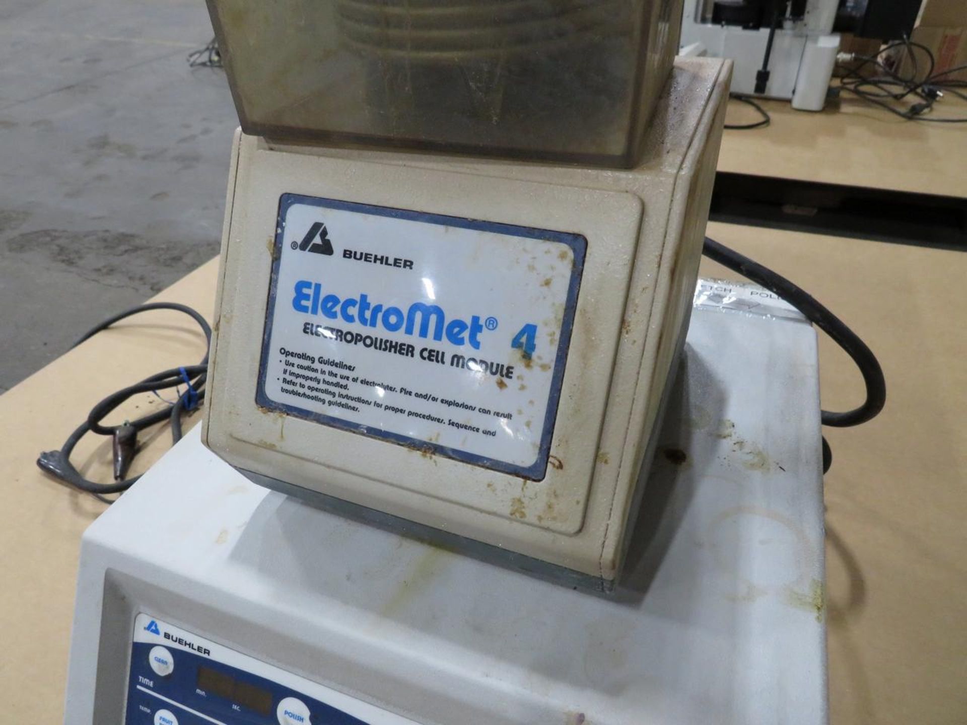 Buehler ElectroMet 4 Grinder-Polisher - Image 2 of 6